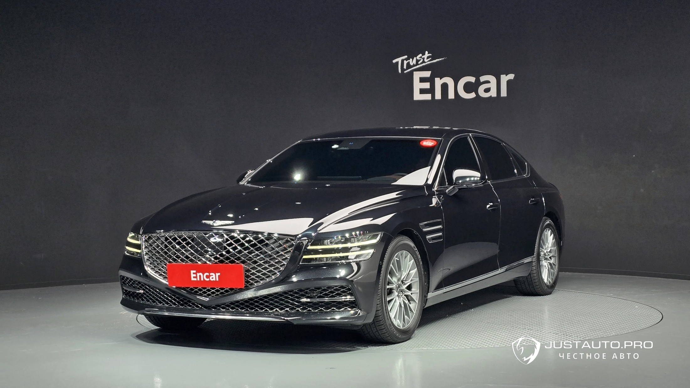 Автомобиль Genesis G80