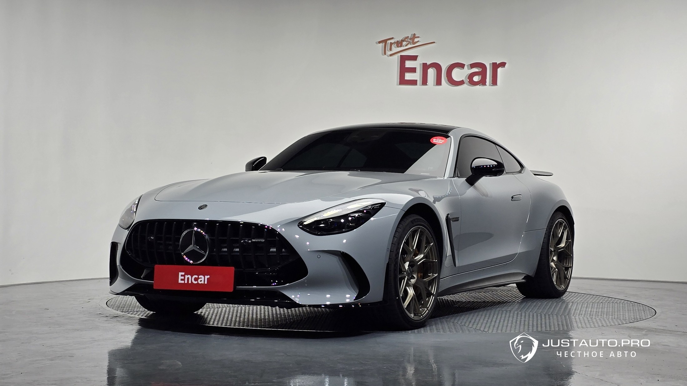 Автомобиль Mercedes-Benz AMG GT