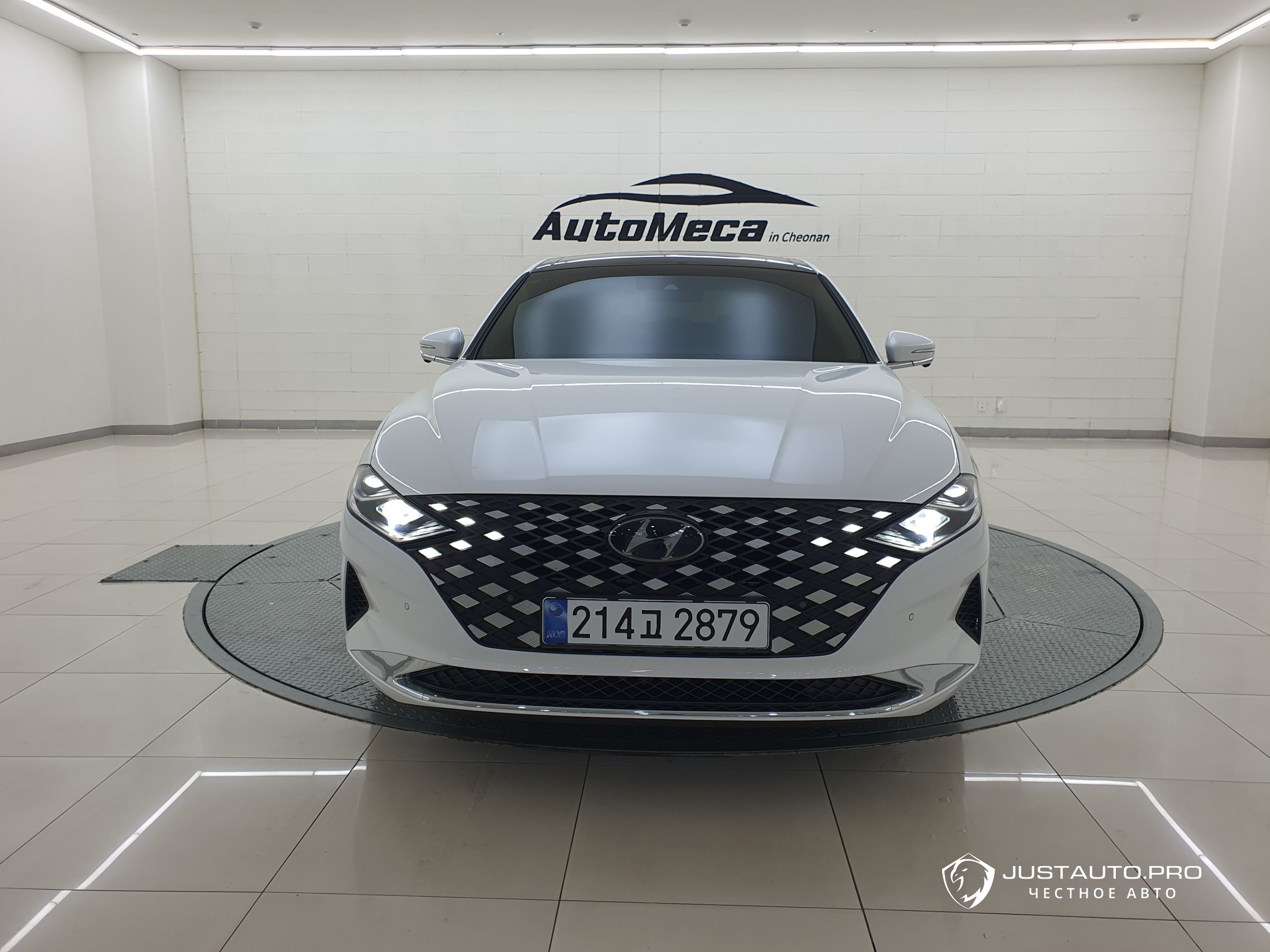 Автомобиль Hyundai Grandeur