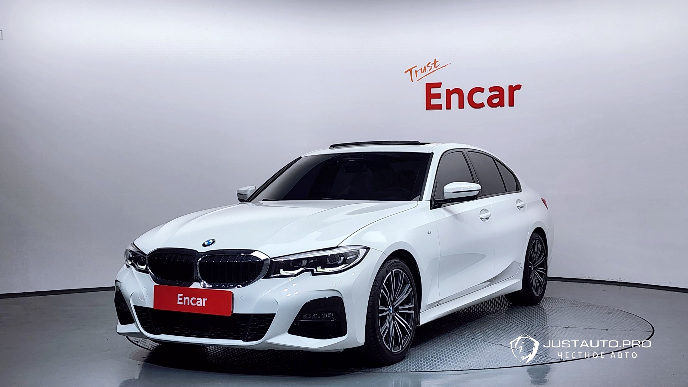 Автомобиль BMW 3-Series