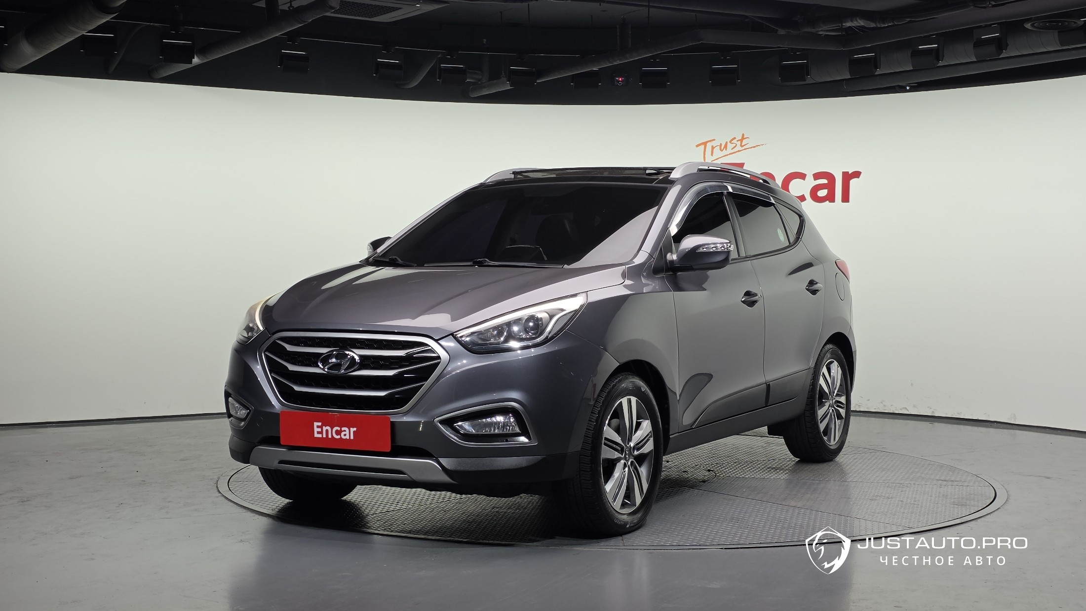 Автомобиль Hyundai Tucson
