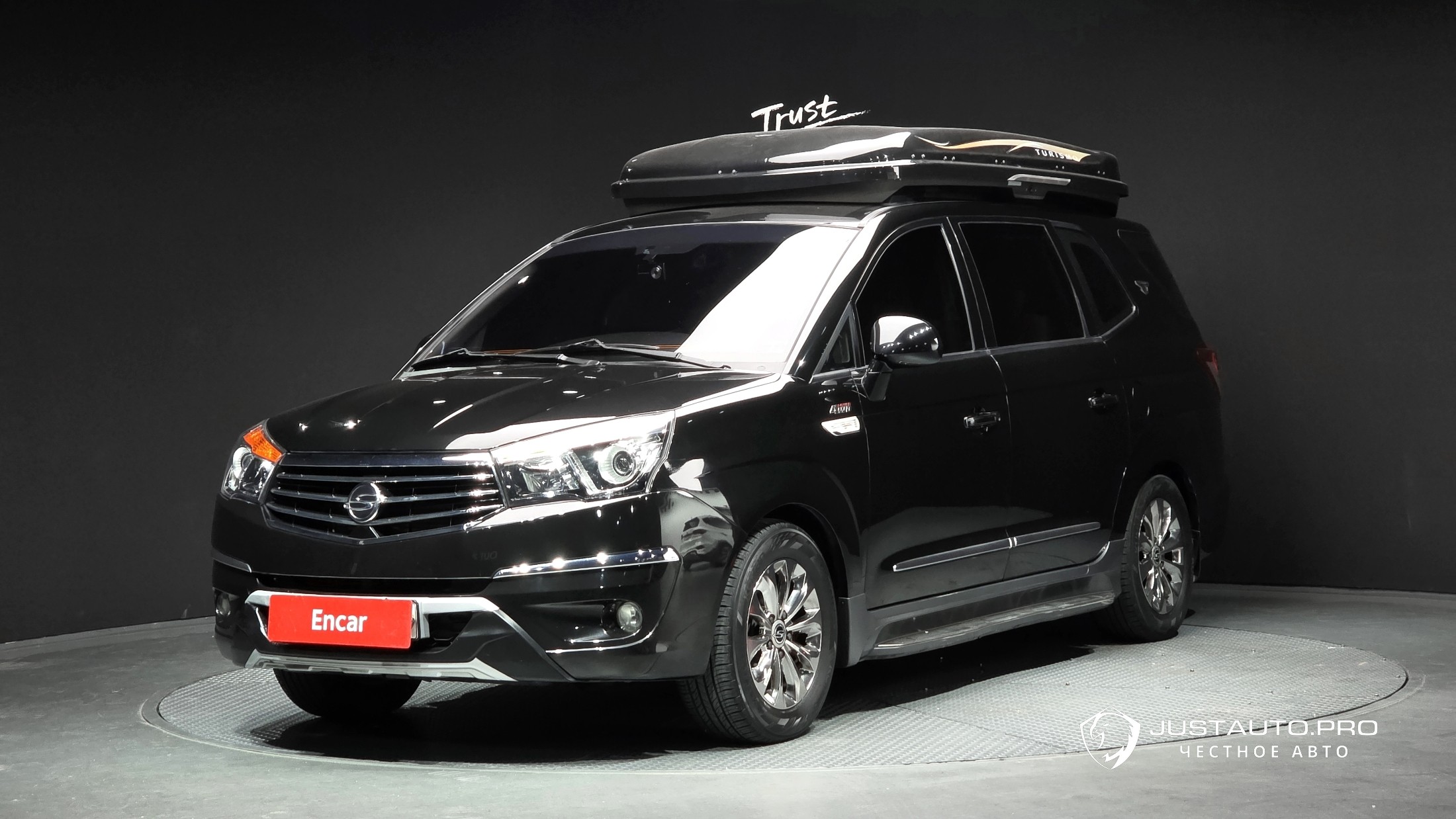 Автомобиль KG_Mobility_Ssangyong KORANDO
