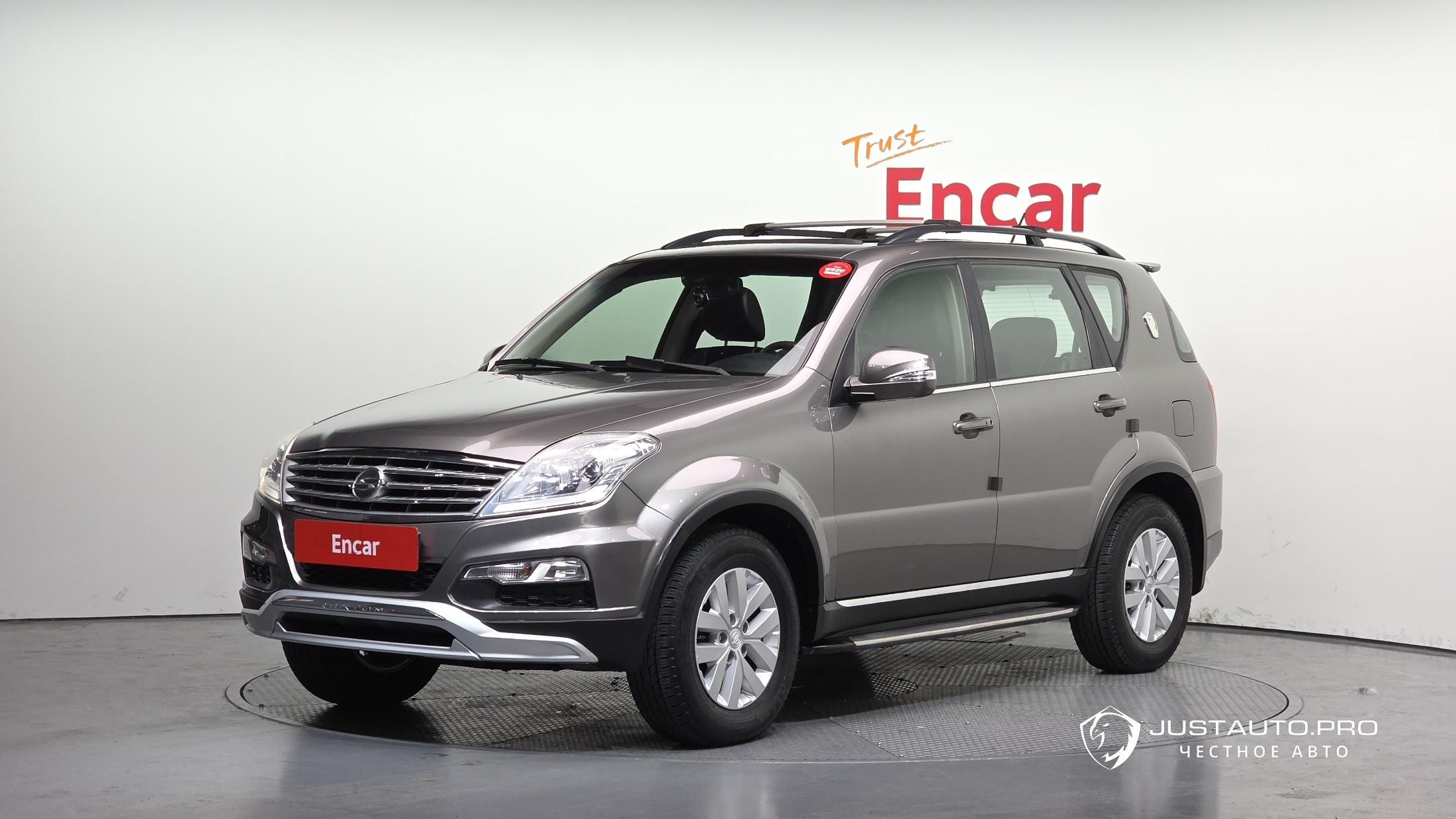 Автомобиль KG_Mobility_Ssangyong Rexton