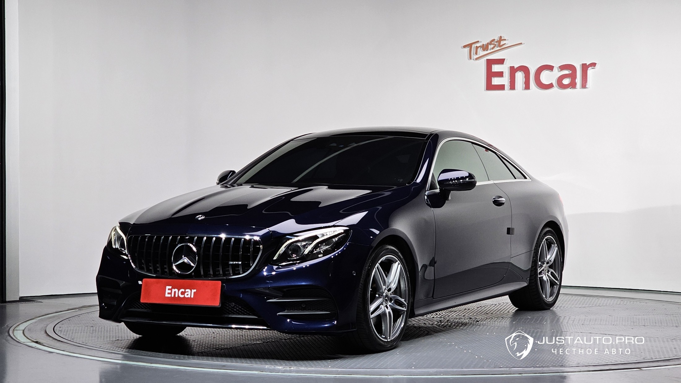 Автомобиль Mercedes-Benz E-Class