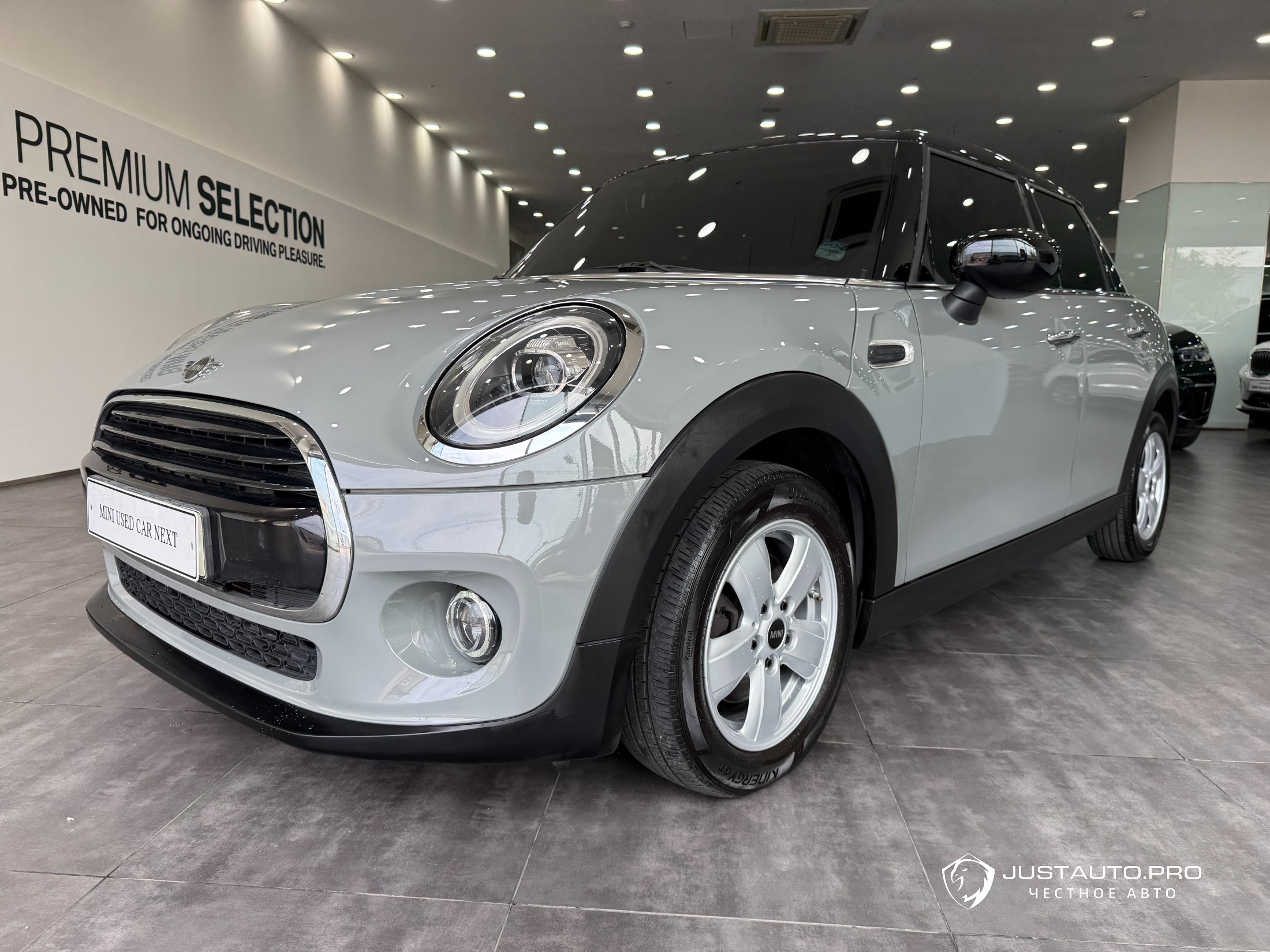 Автомобиль Mini Cooper