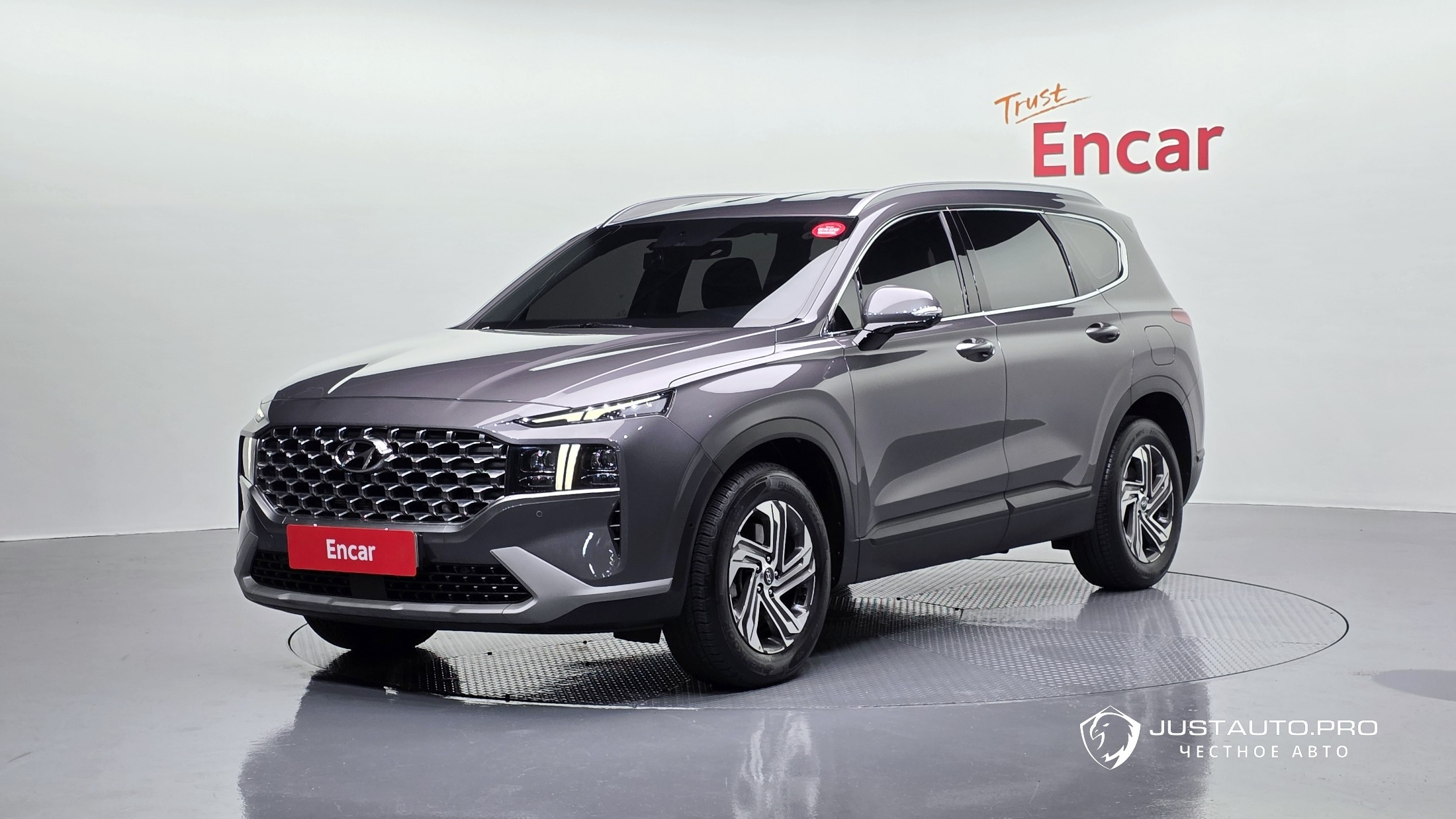 Автомобиль Hyundai Santafe