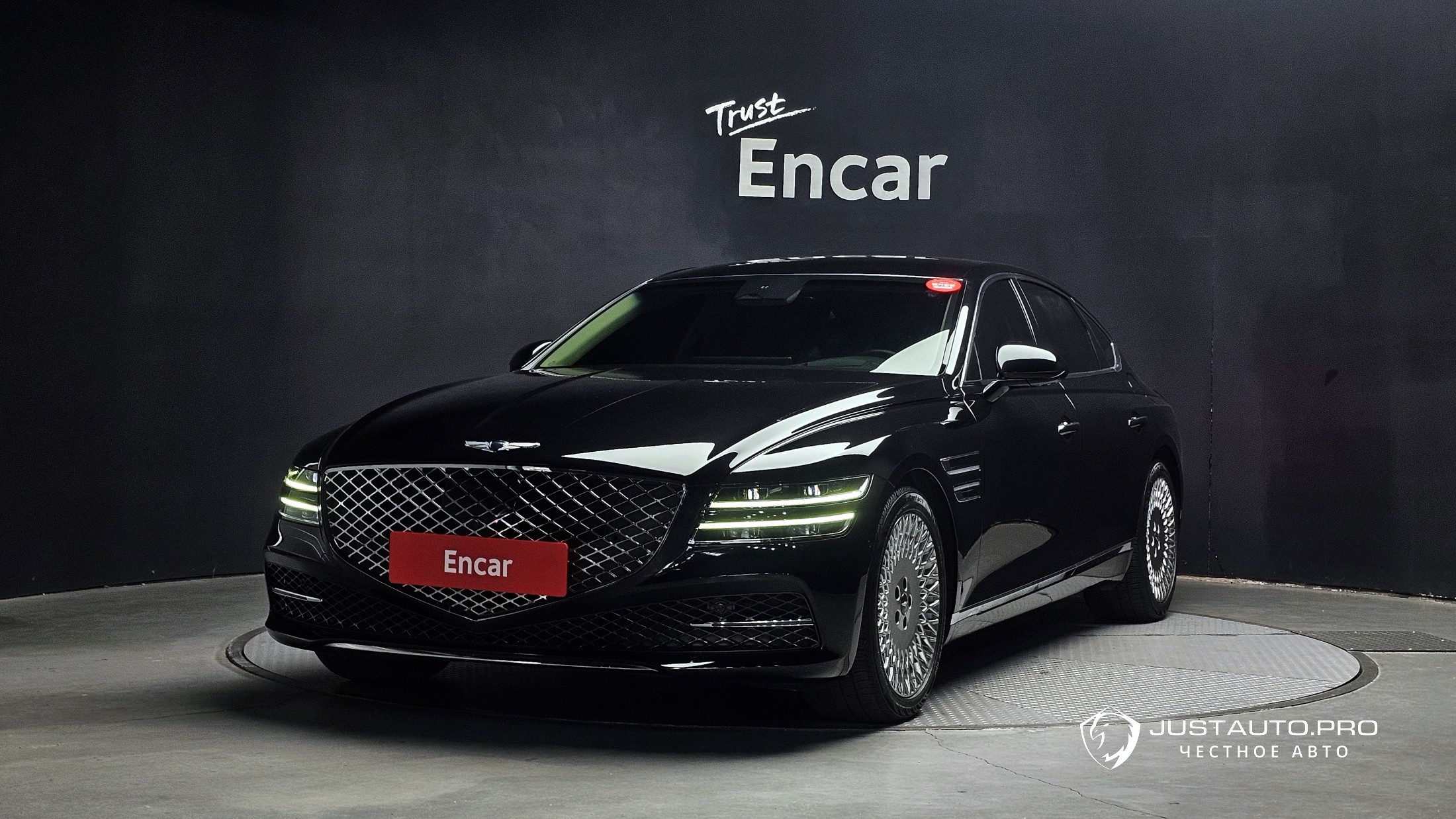 Автомобиль Genesis G80