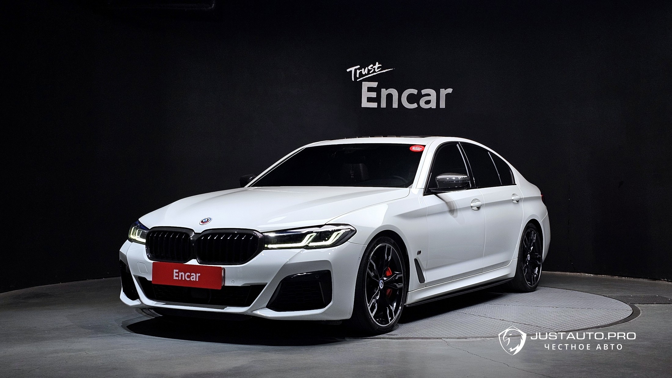 Автомобиль BMW 5-Series
