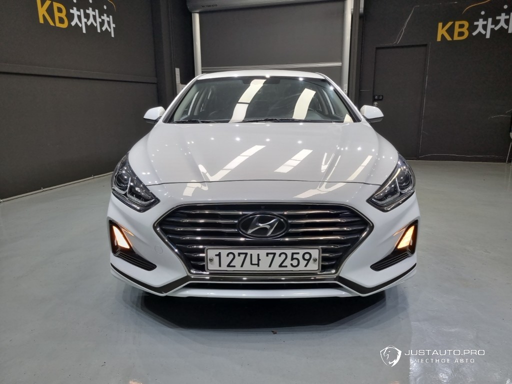 Автомобиль Hyundai Sonata
