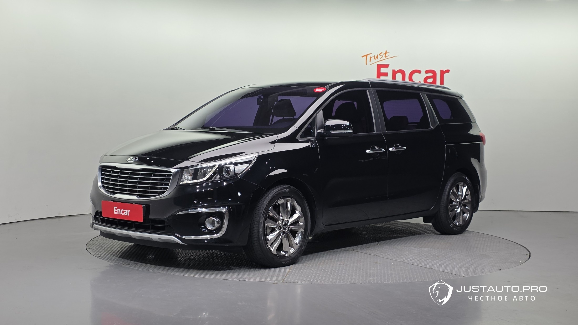 Автомобиль Kia Canival