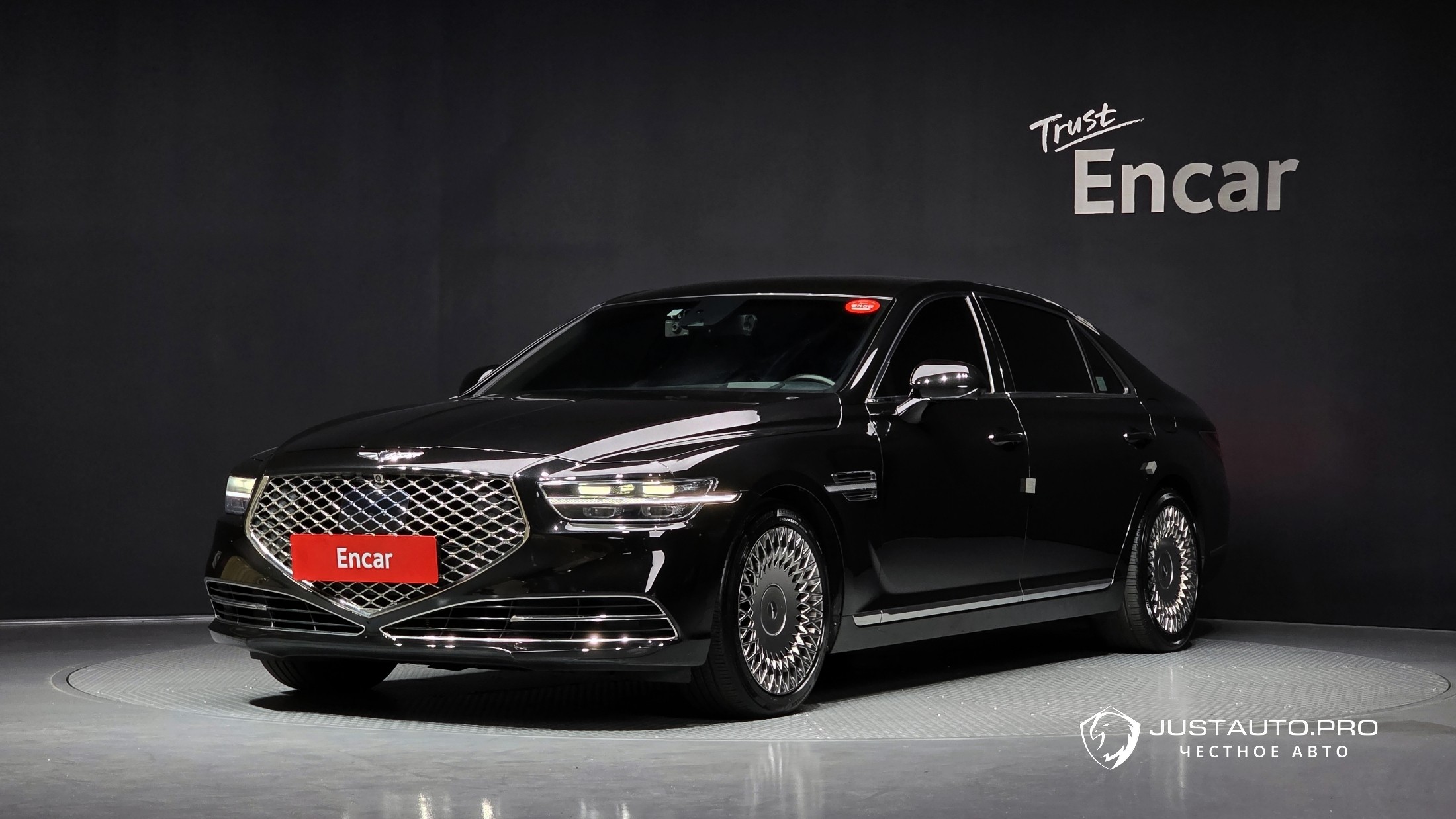 Автомобиль Genesis G90