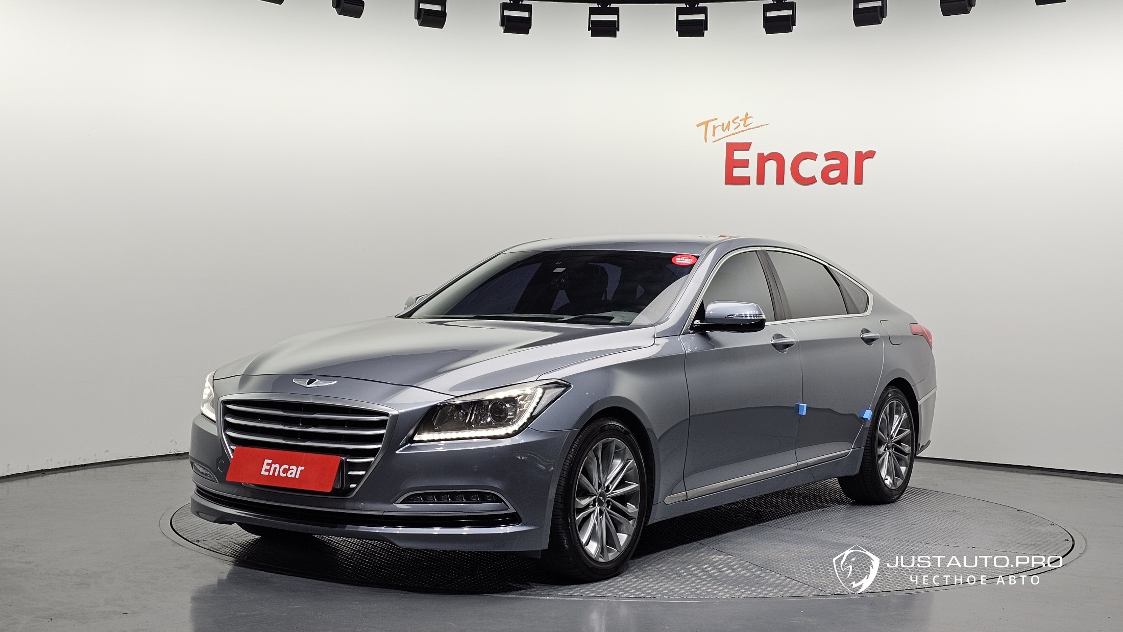 Автомобиль Hyundai Genesis