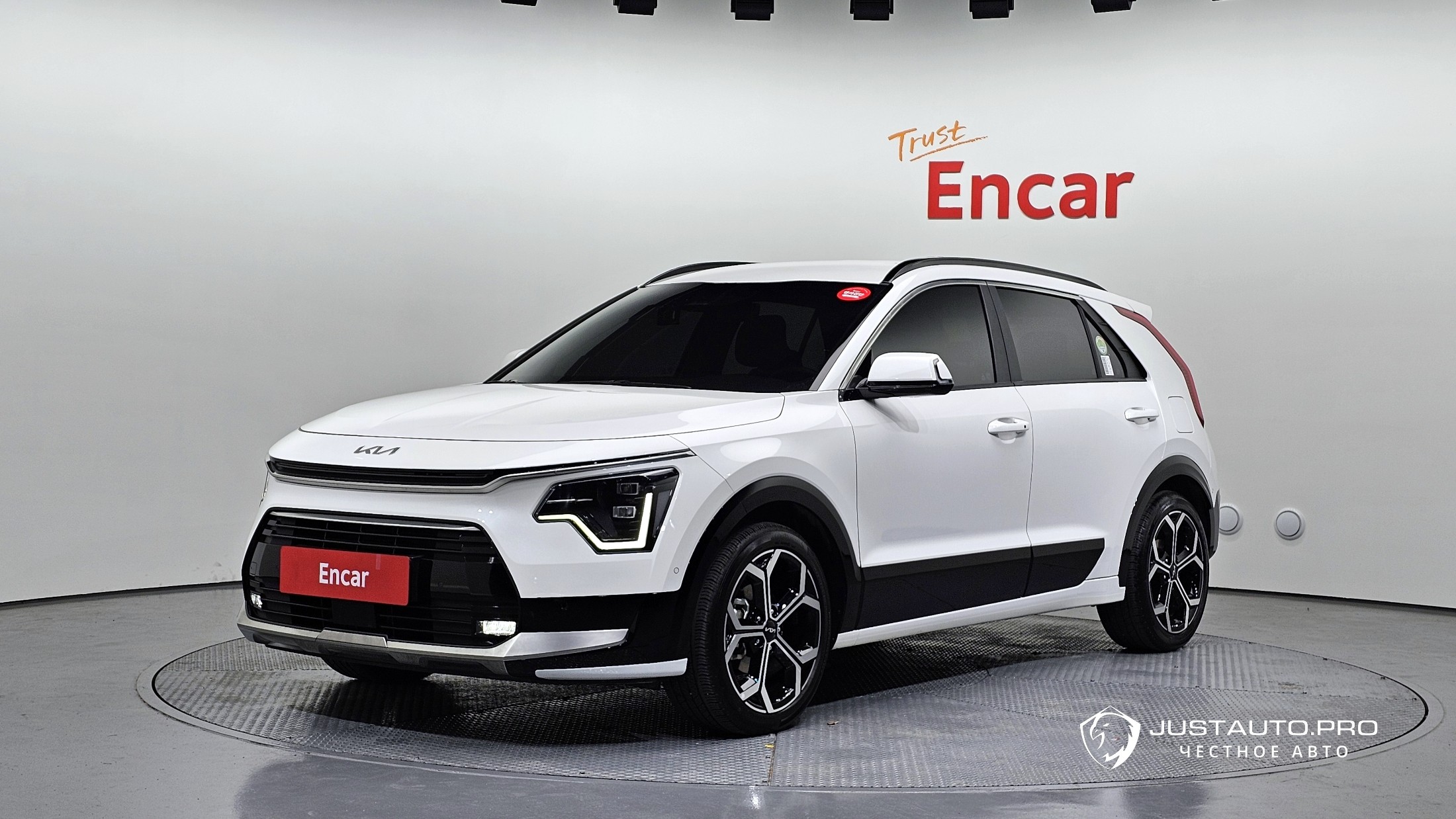 Автомобиль Kia Niro