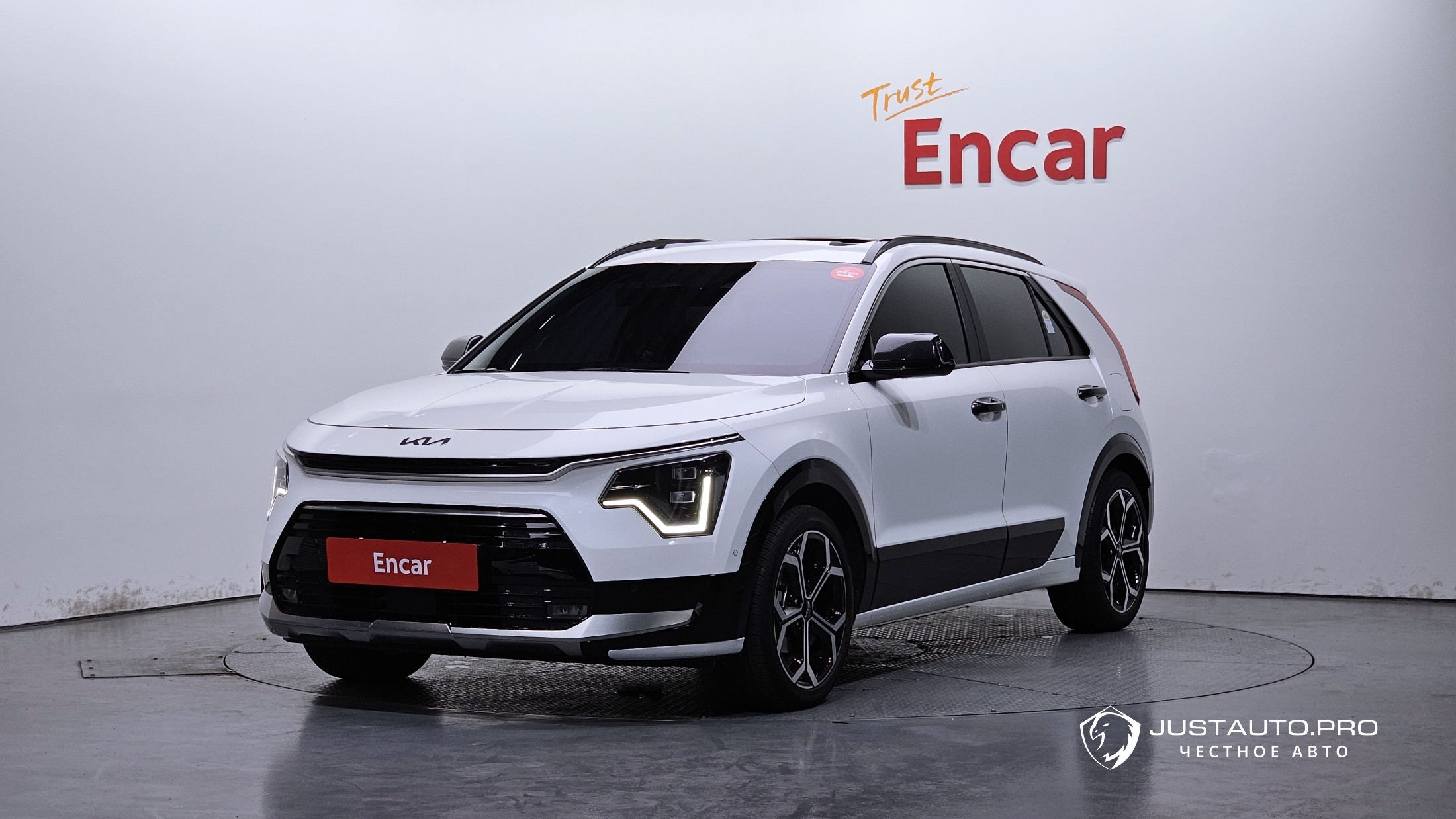 Автомобиль Kia Niro