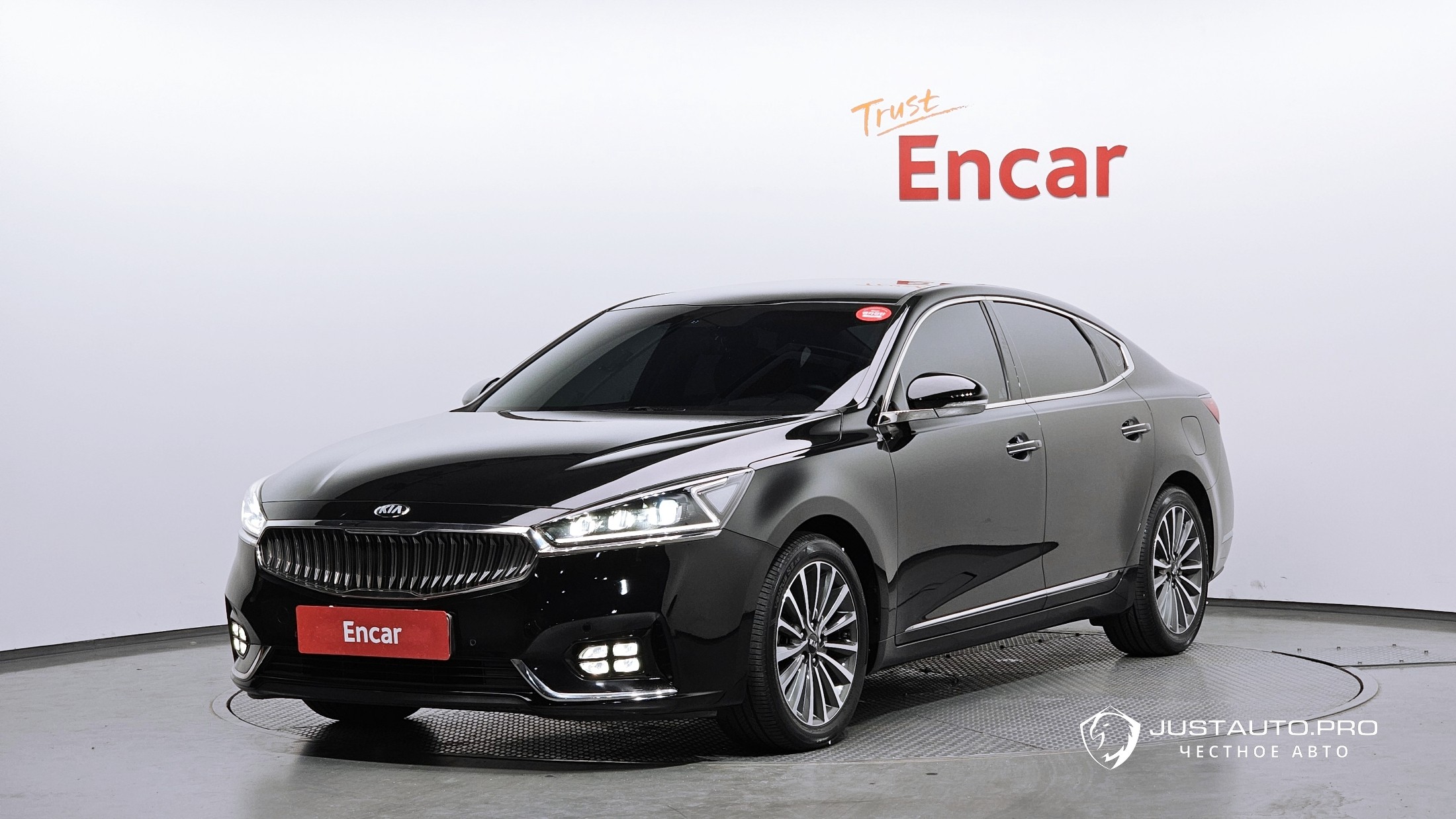 Автомобиль Kia K7