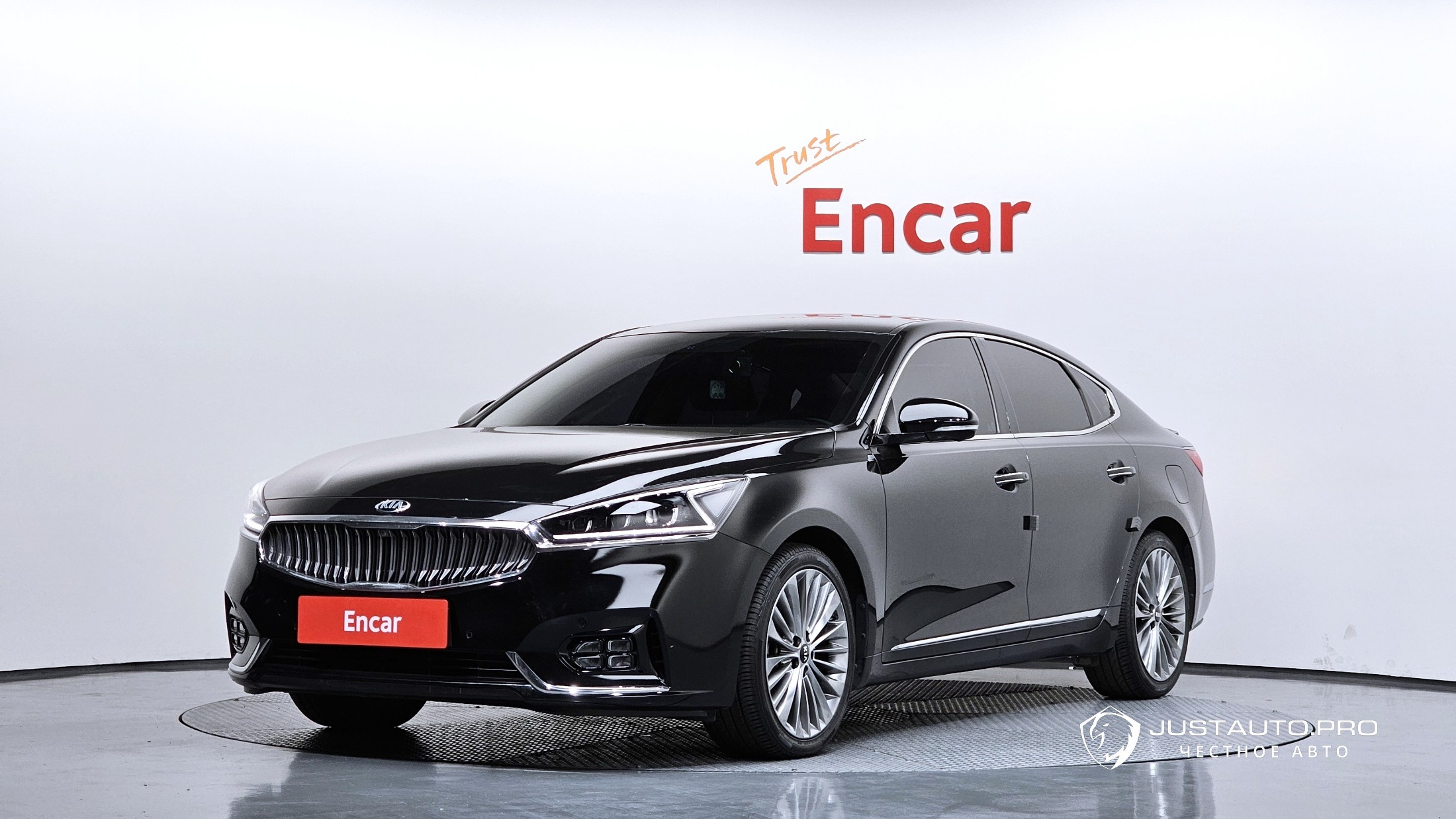 Автомобиль Kia K7