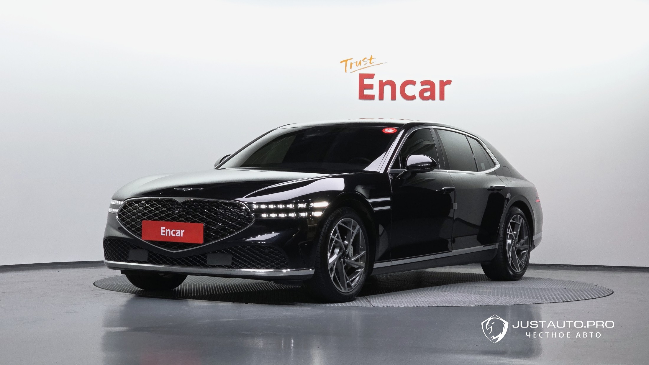 Автомобиль Genesis G90