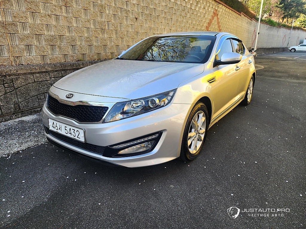 Автомобиль Kia K5