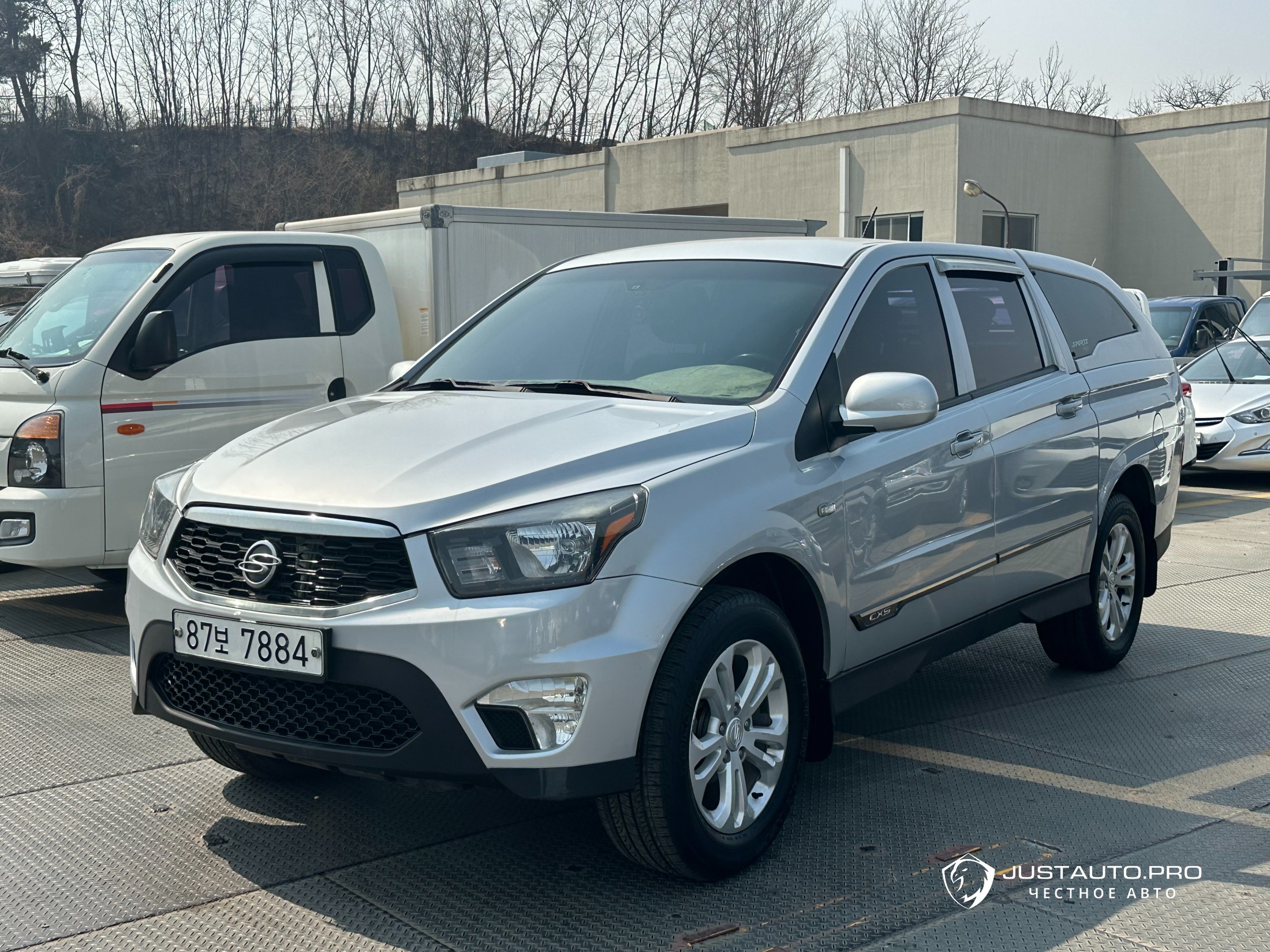 Автомобиль KG_Mobility_Ssangyong KORANDO