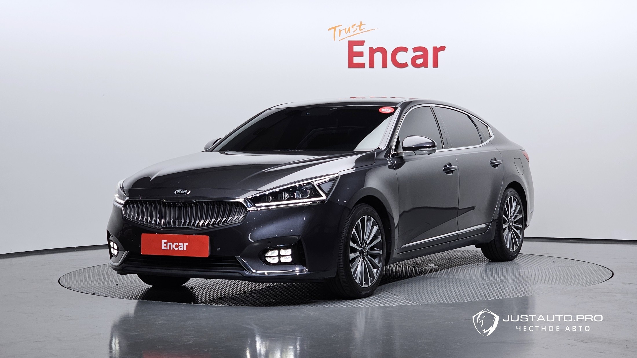 Автомобиль Kia K7