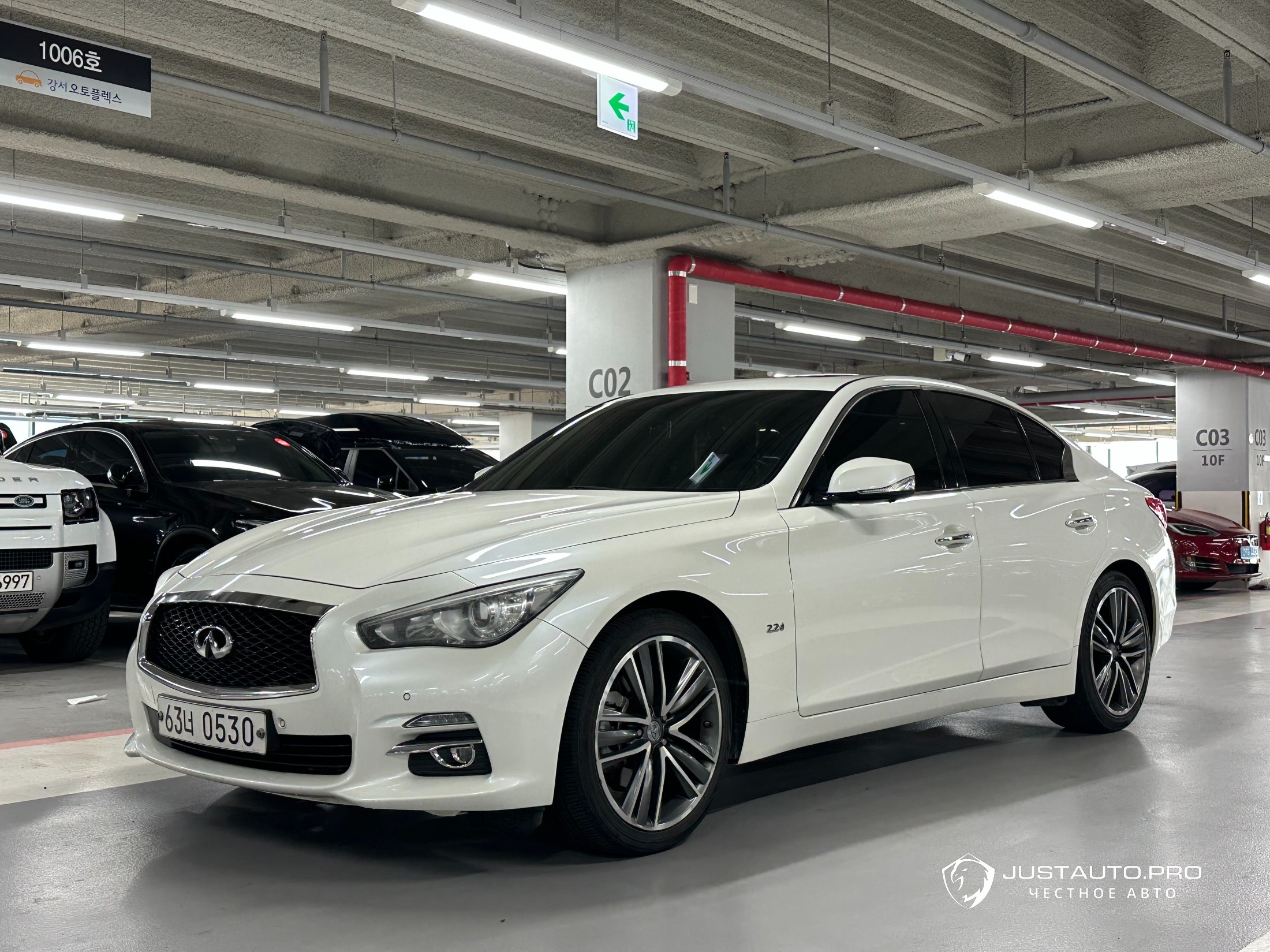 Автомобиль Infiniti Q50