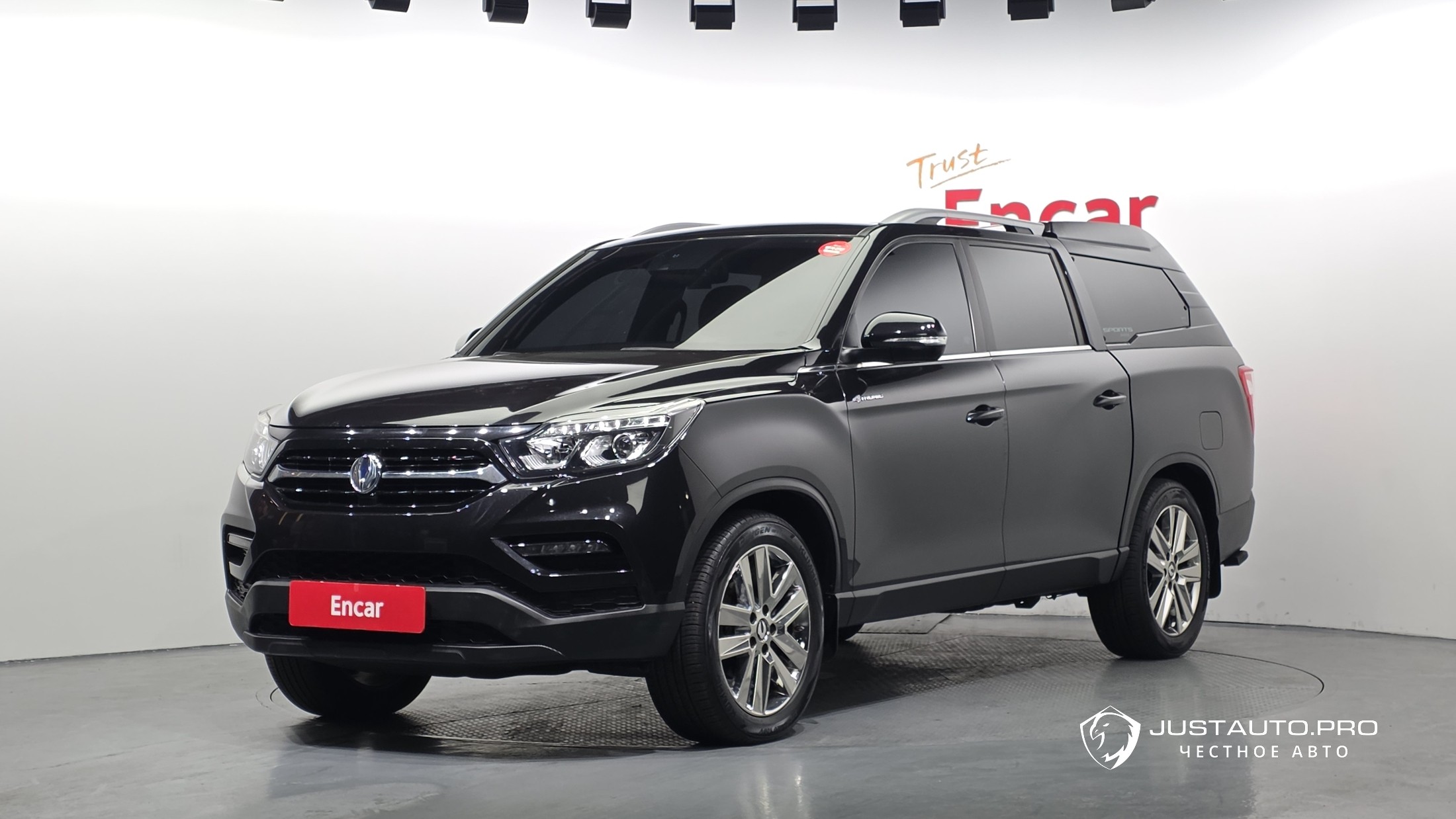 Автомобиль KG_Mobility_Ssangyong Rexton