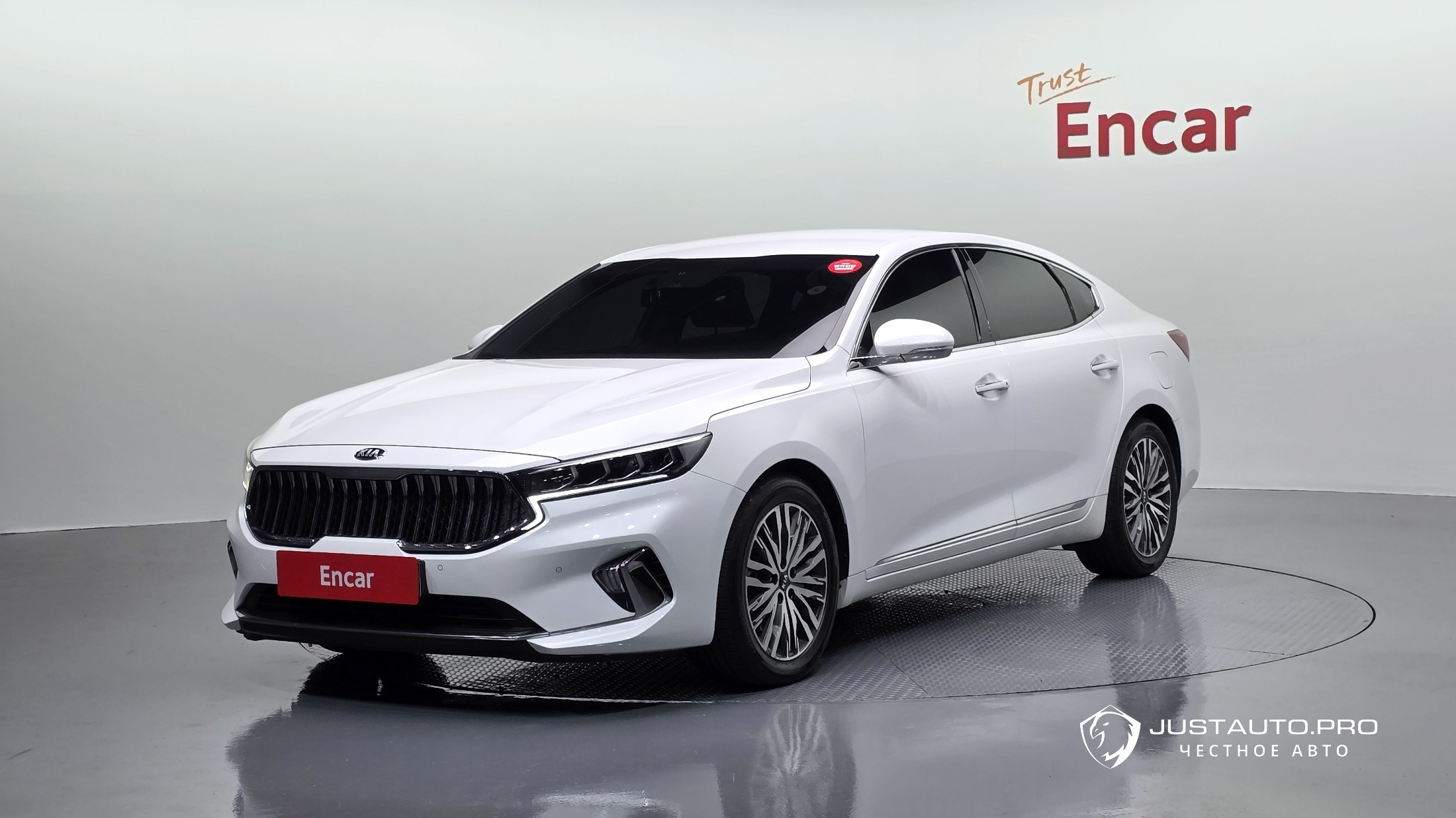 Автомобиль Kia K7