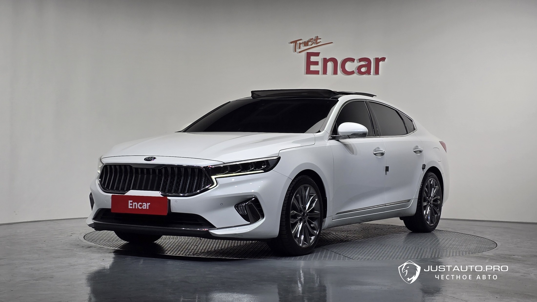 Автомобиль Kia K7