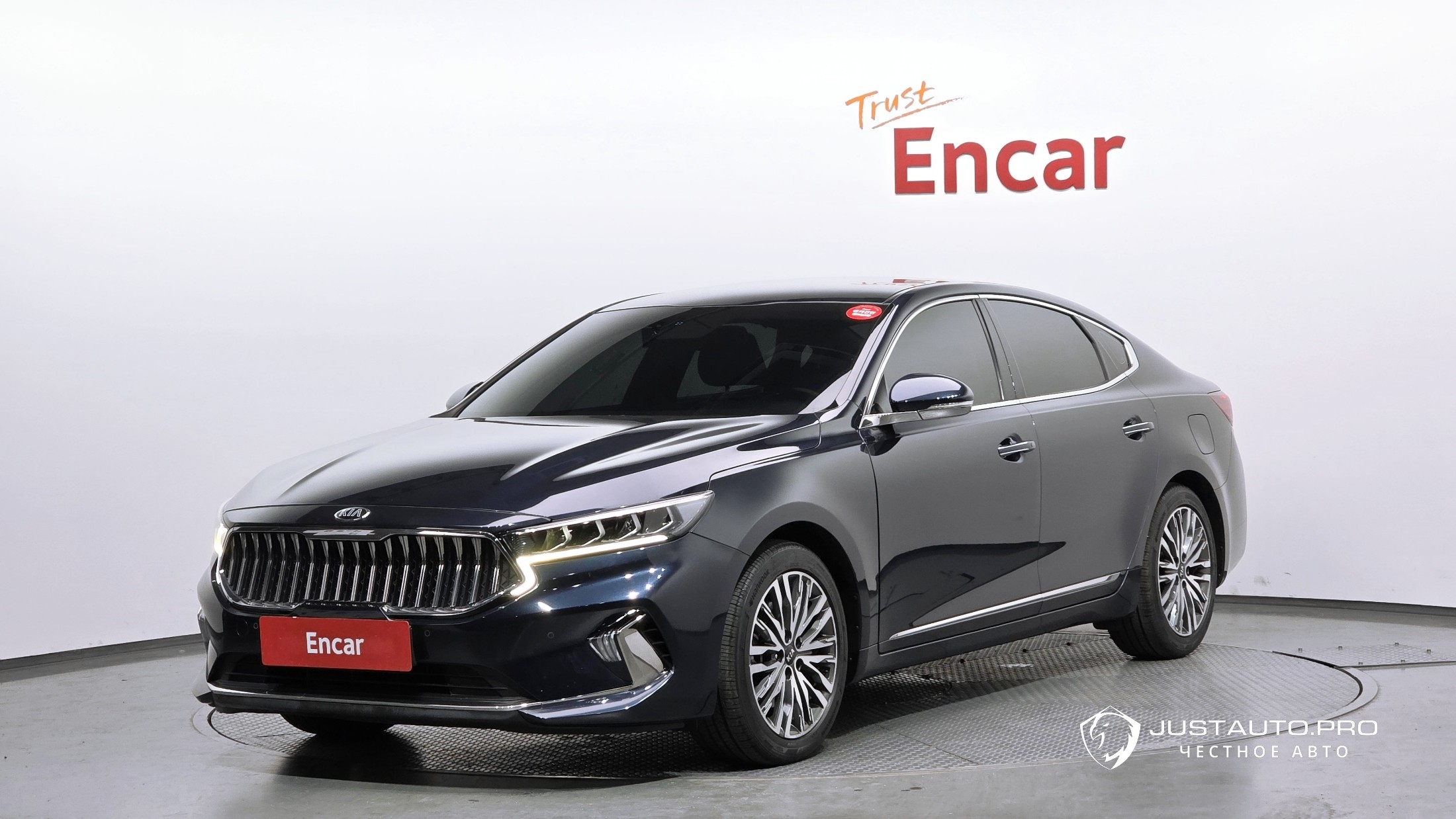 Автомобиль Kia K7