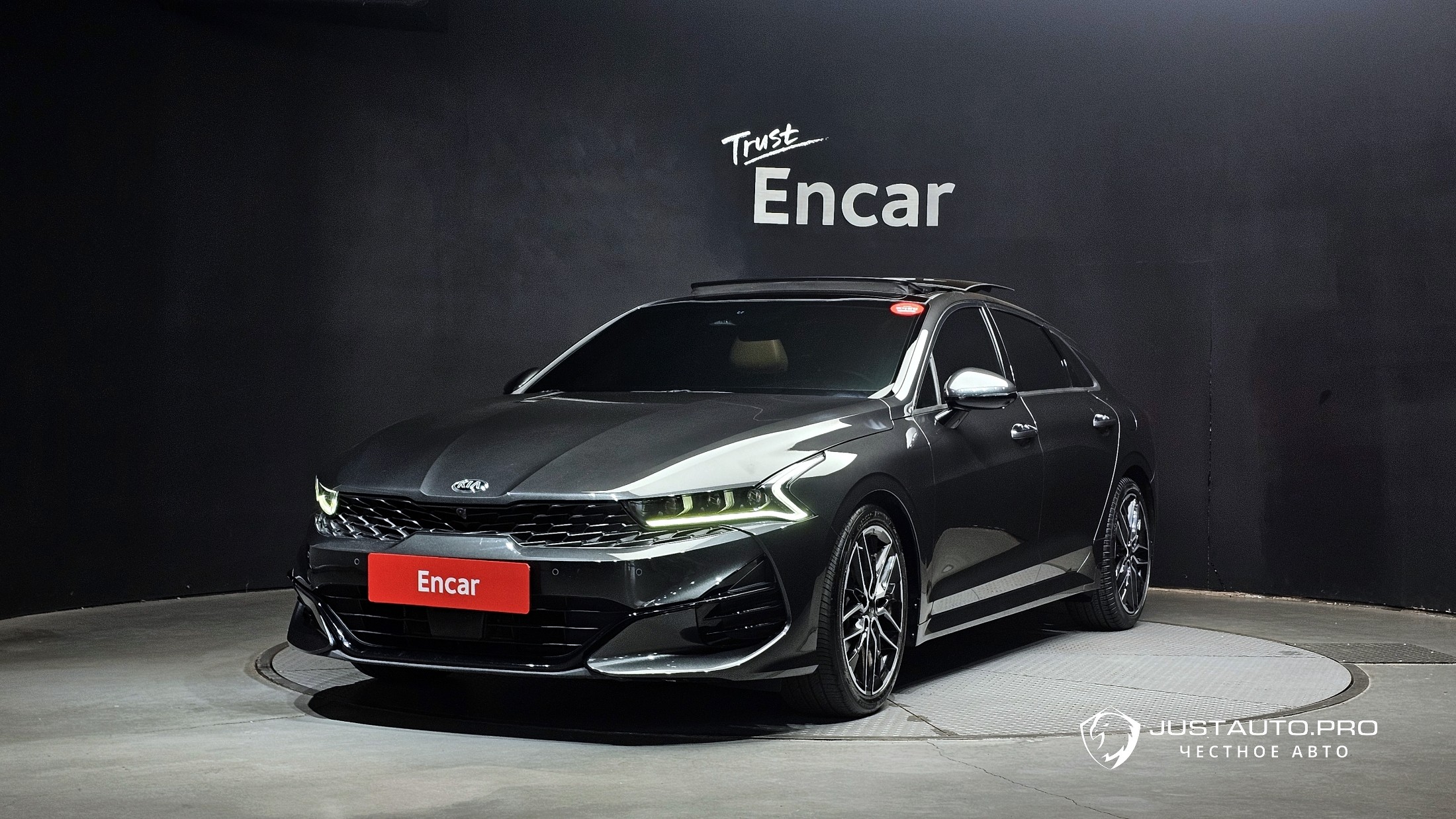 Автомобиль Kia K5