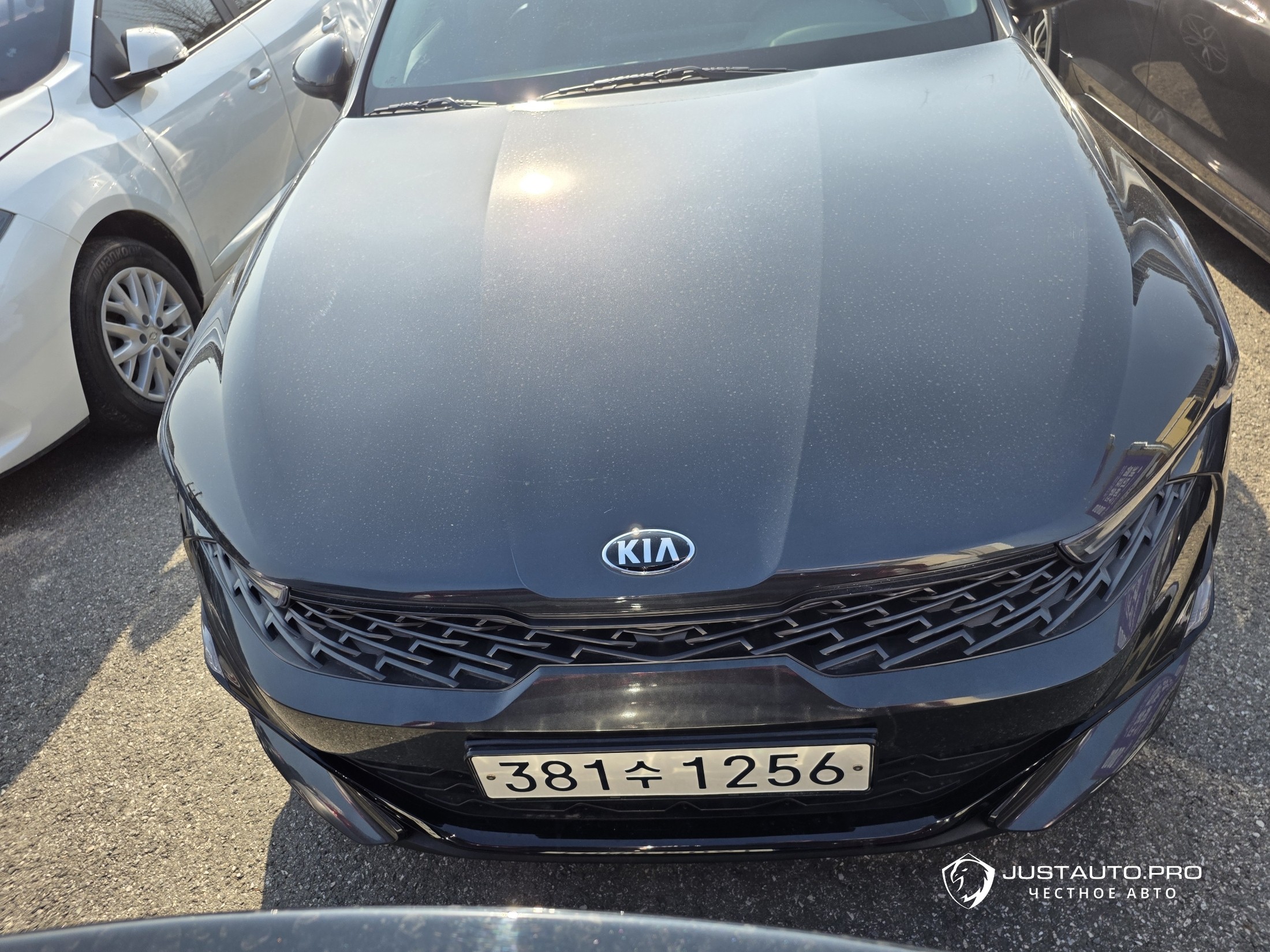 Автомобиль Kia K5