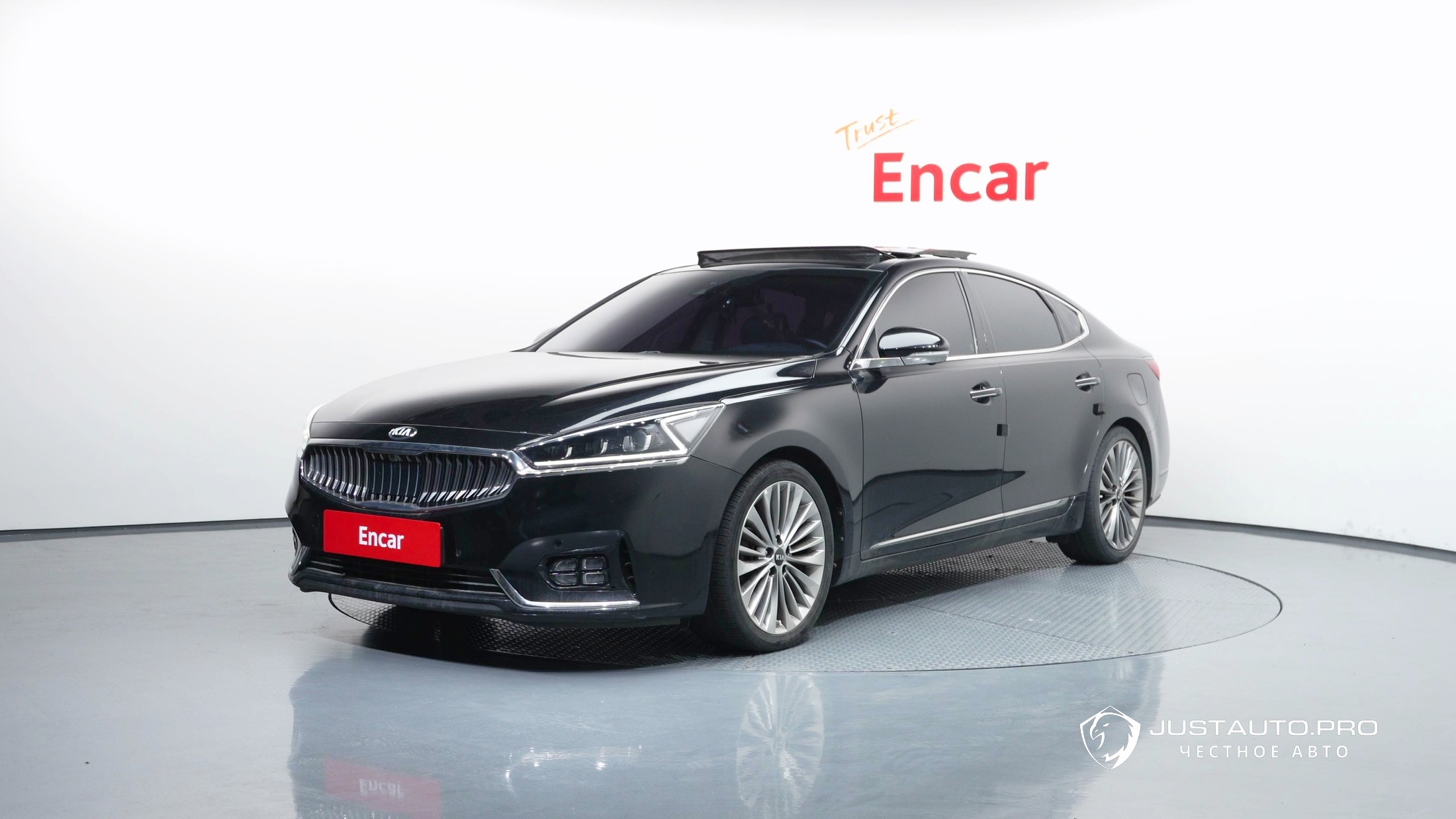 Автомобиль Kia K7