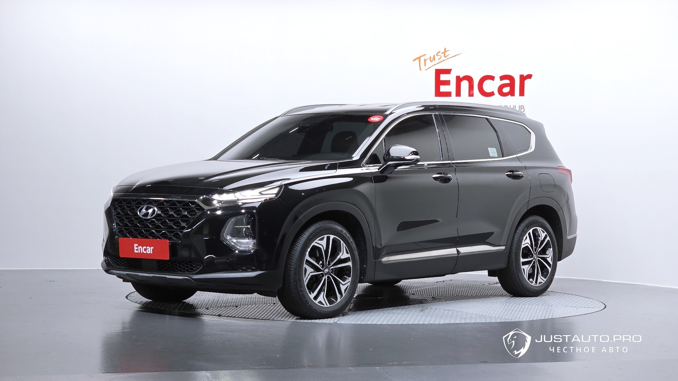 Автомобиль Hyundai Santafe