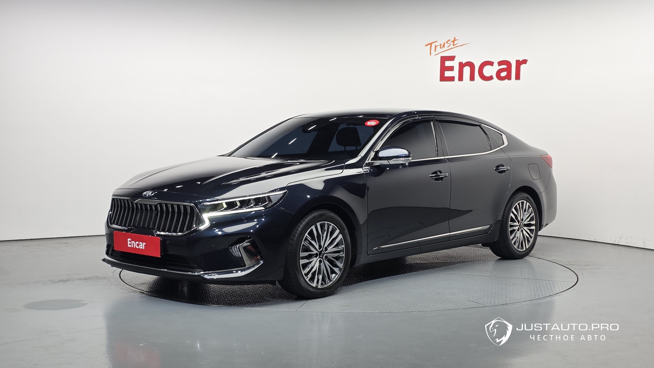 Автомобиль Kia K7