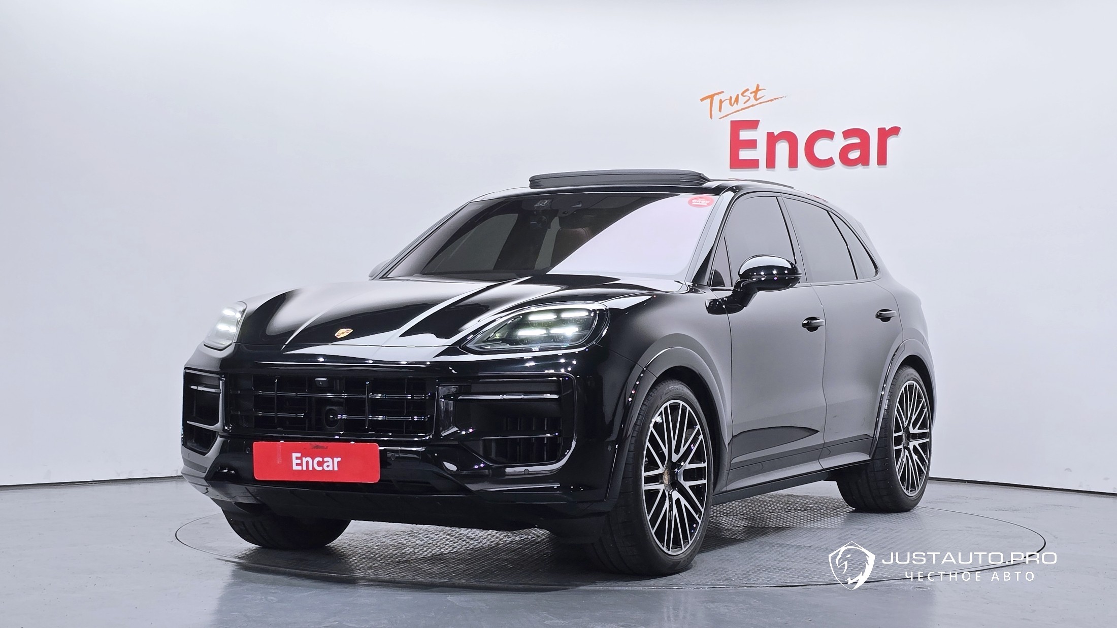 Автомобиль Porsche Cayenne