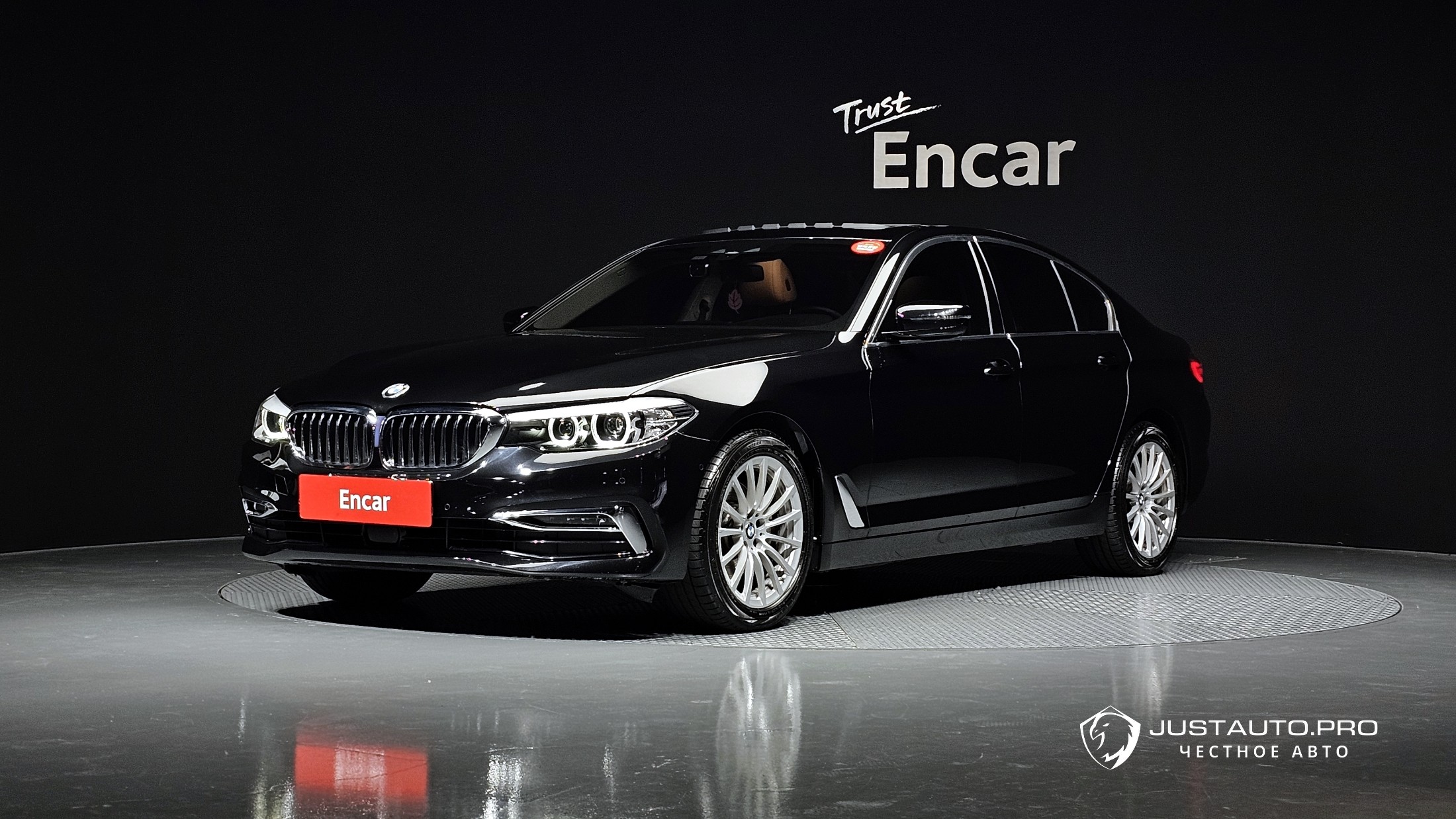 Автомобиль BMW 5-Series