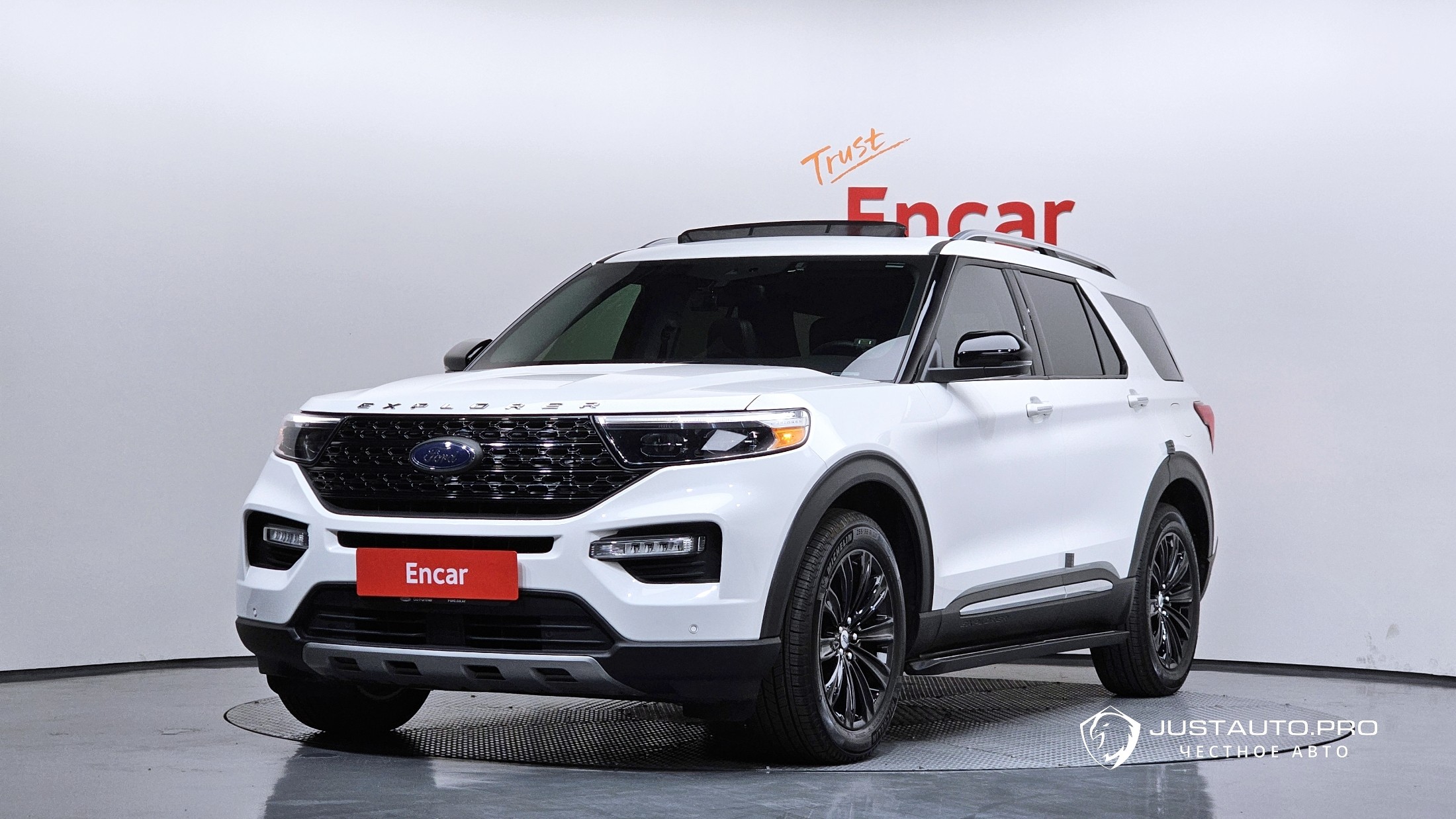 Автомобиль Ford Explorer