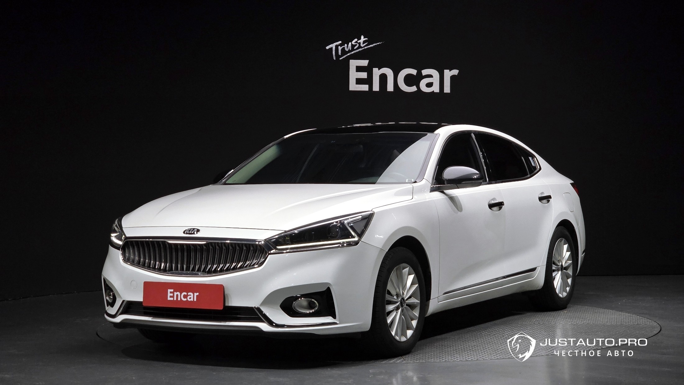 Автомобиль Kia K7