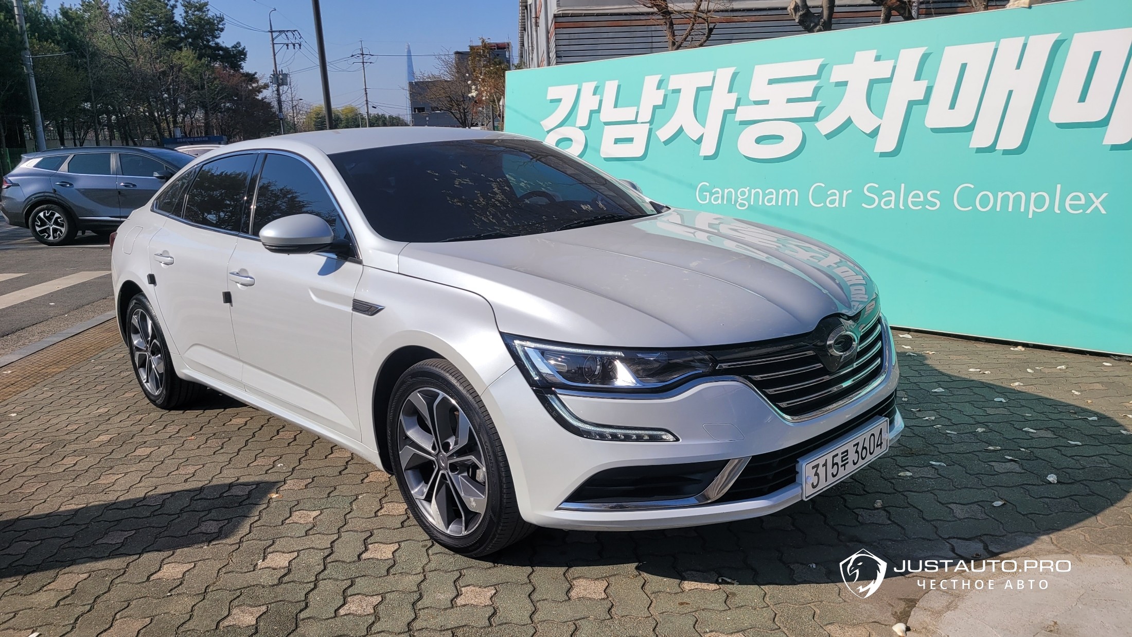 Автомобиль Renault-KoreaSamsung SM6