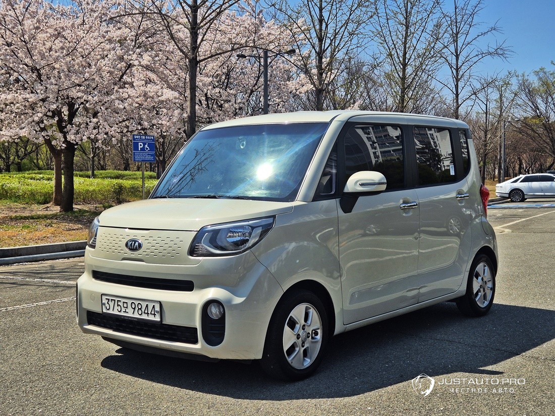 Автомобиль Kia RAY