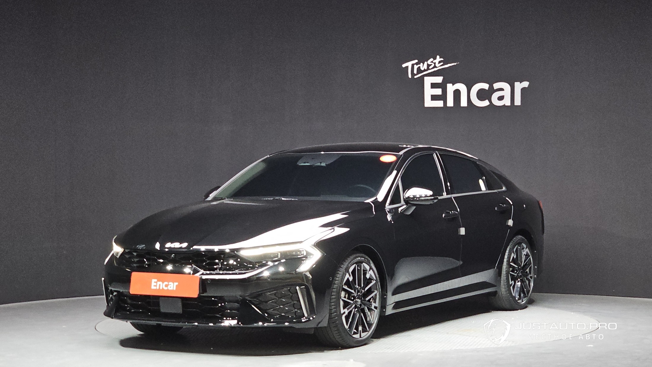 Автомобиль Kia K5