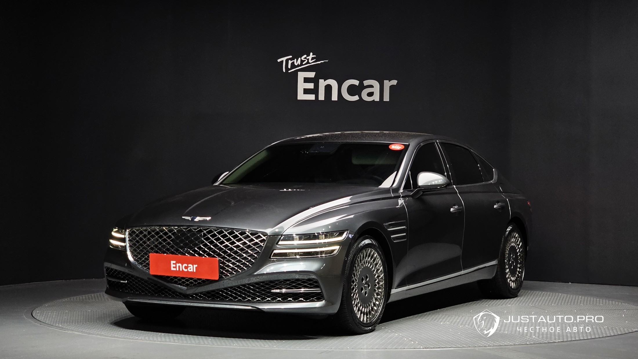 Автомобиль Genesis G80