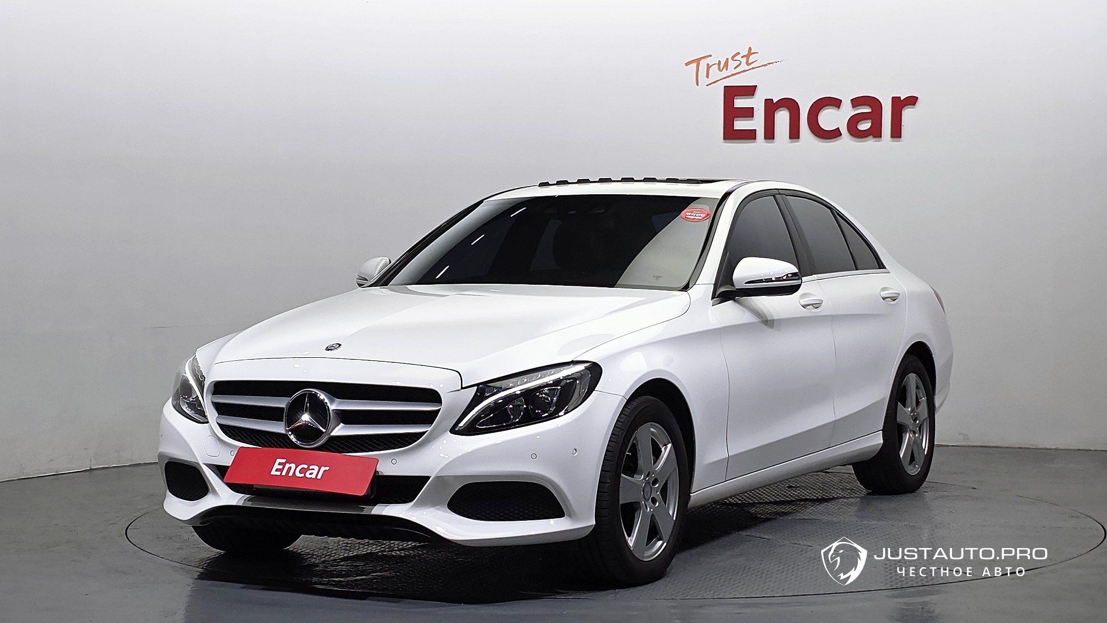 Автомобиль Mercedes-Benz C-Class