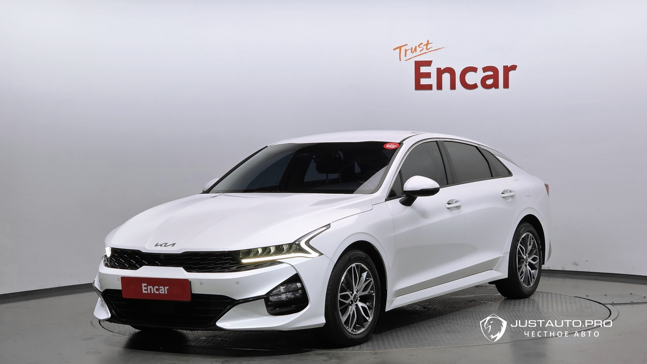 Автомобиль Kia K5