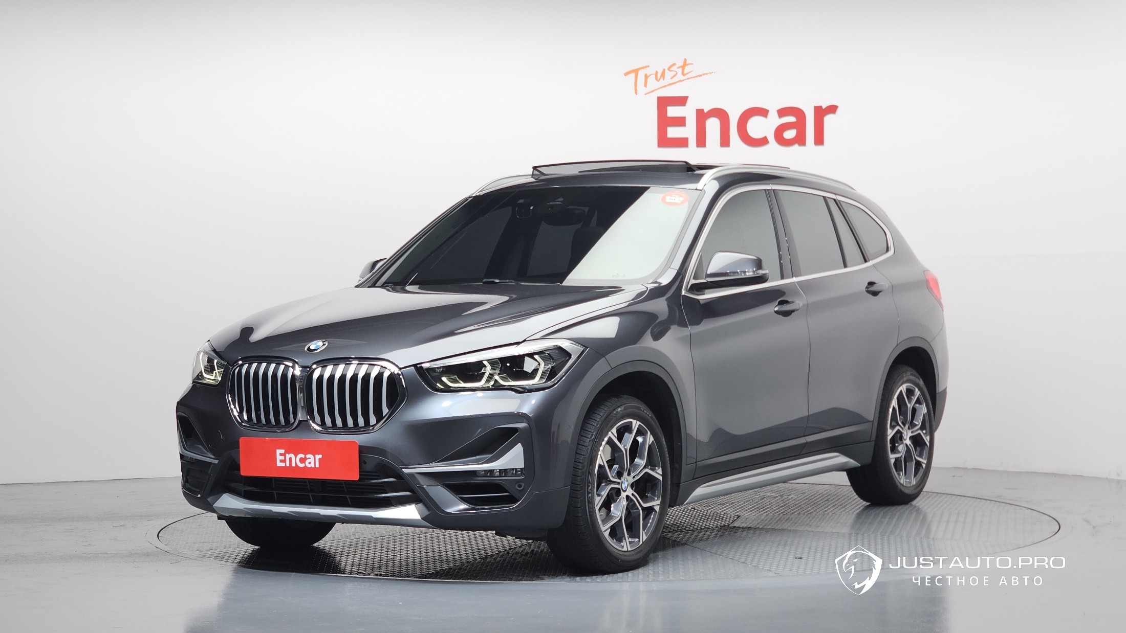 Автомобиль BMW X1
