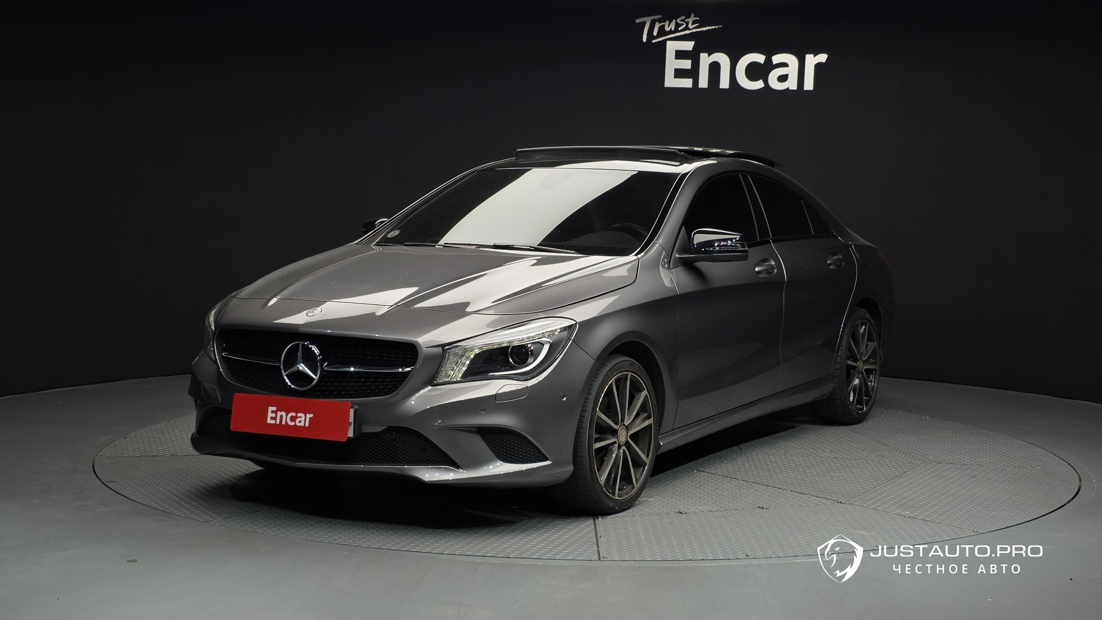 Автомобиль Mercedes-Benz CLA-Class