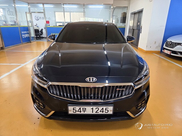 Автомобиль Kia K7