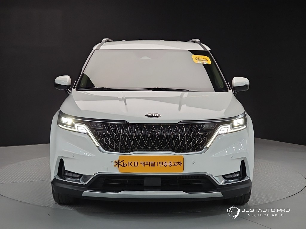 Автомобиль Kia Canival