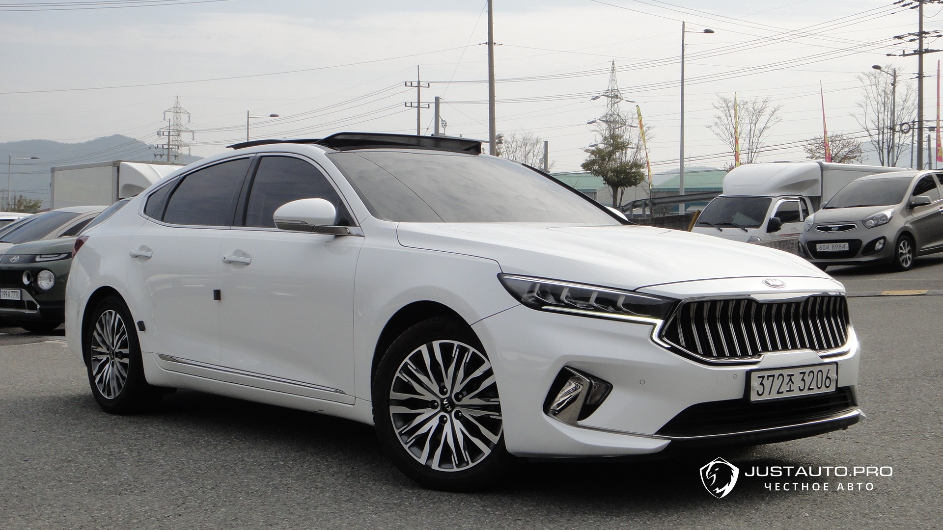 Автомобиль Kia K7