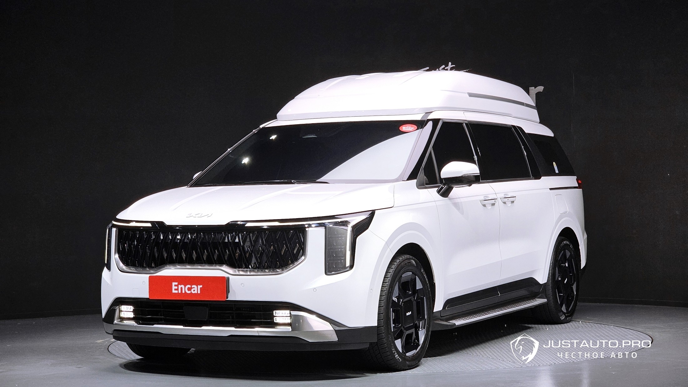 Автомобиль Kia Canival
